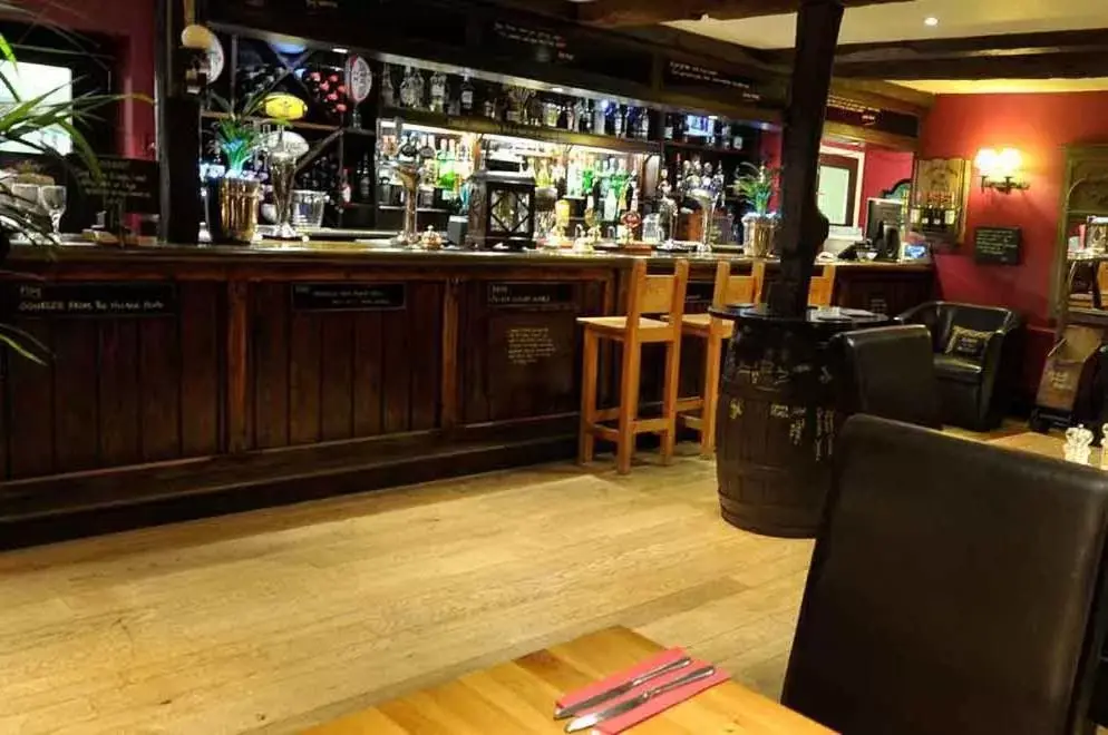 Lounge or bar, Lounge/Bar in The Bird In Hand Inn, Witney