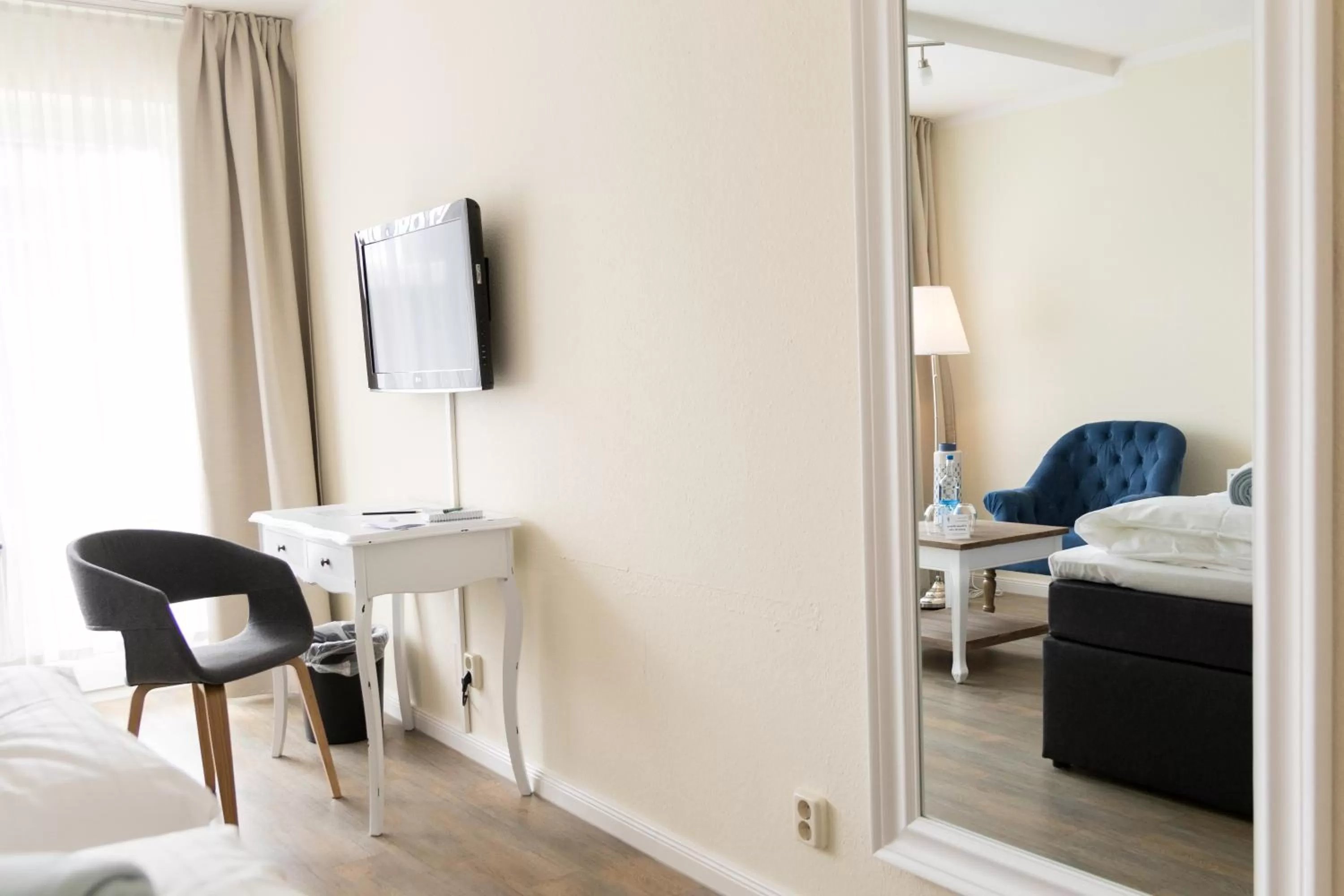 Decorative detail, Bed in Das Frühstückshotel Büsum