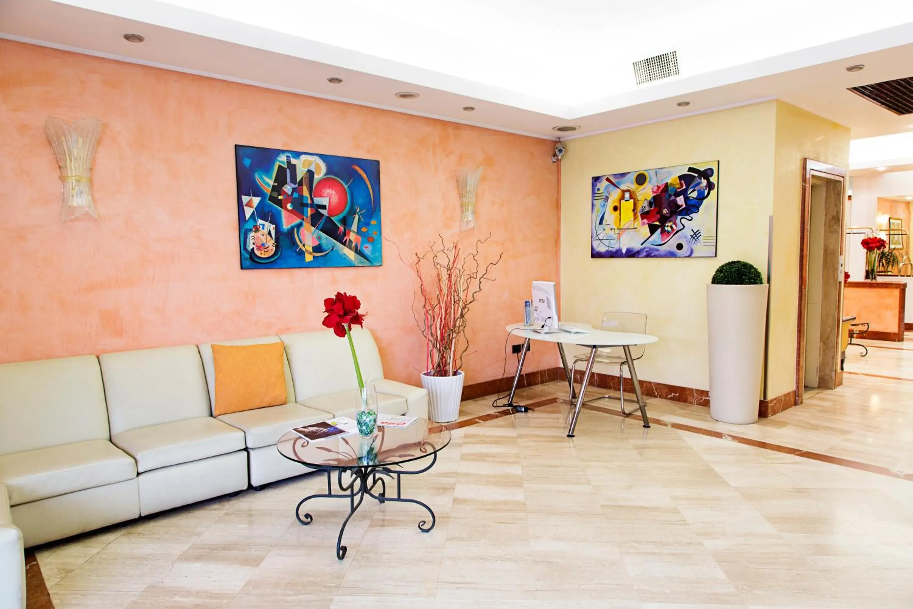 Lobby or reception, Seating Area in Hotel President Pomezia