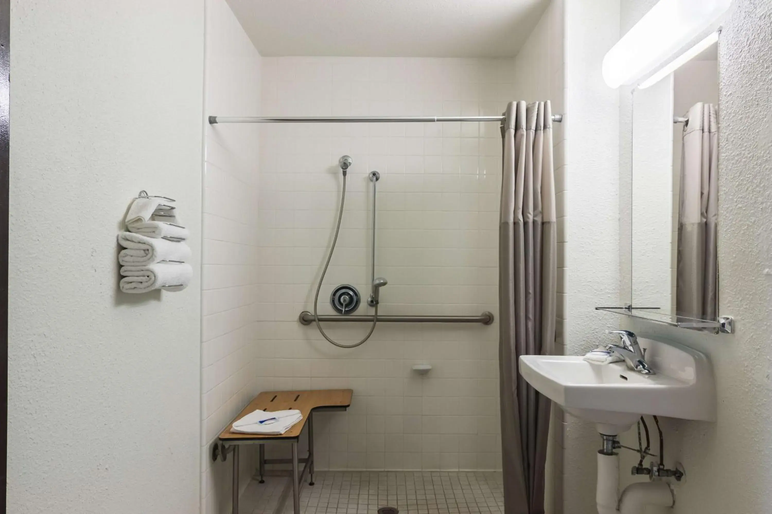 Shower, Bathroom in Motel 6-Oroville, CA