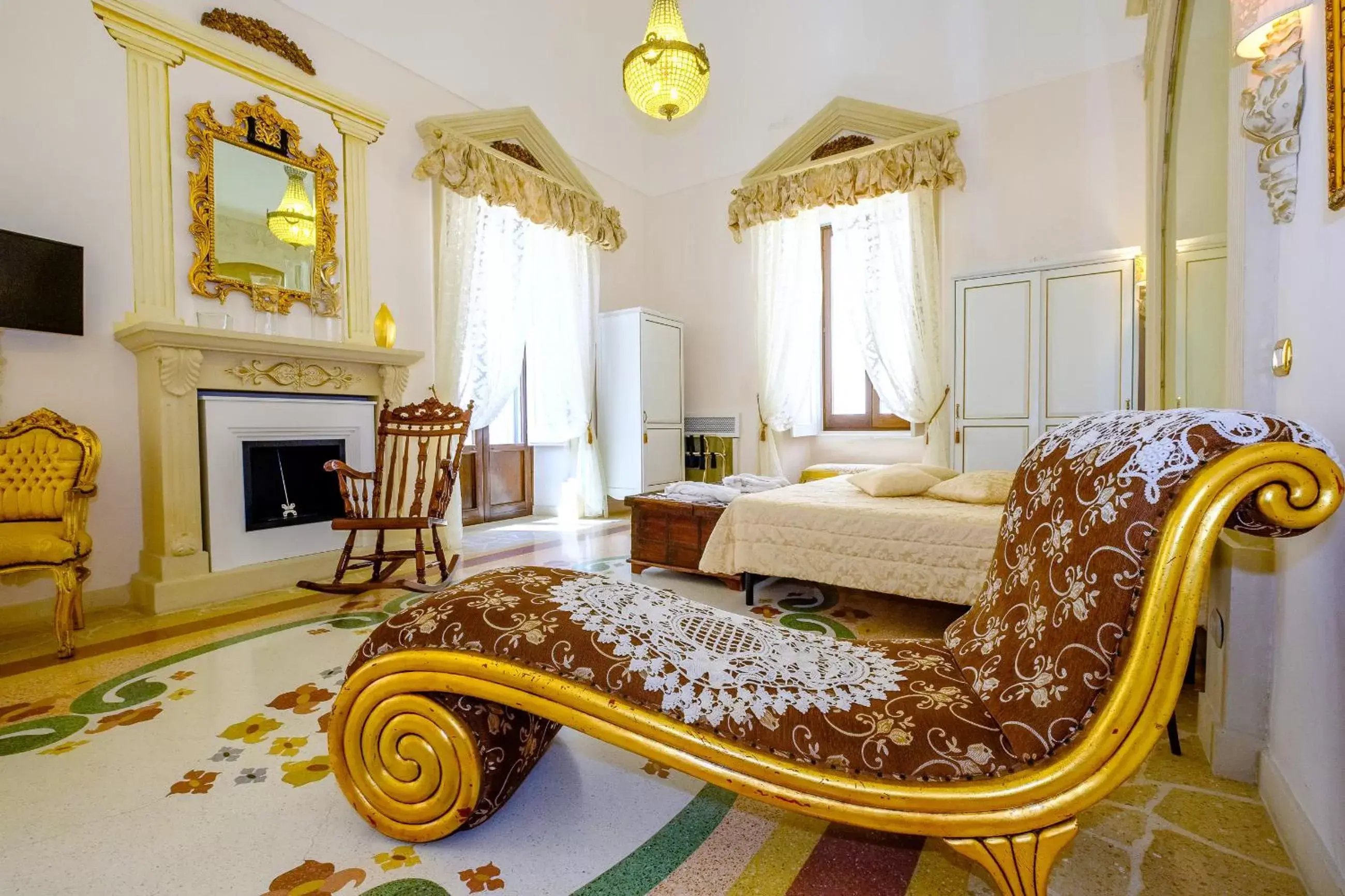 Photo of the whole room, Bed in Palazzo Gallo Resort