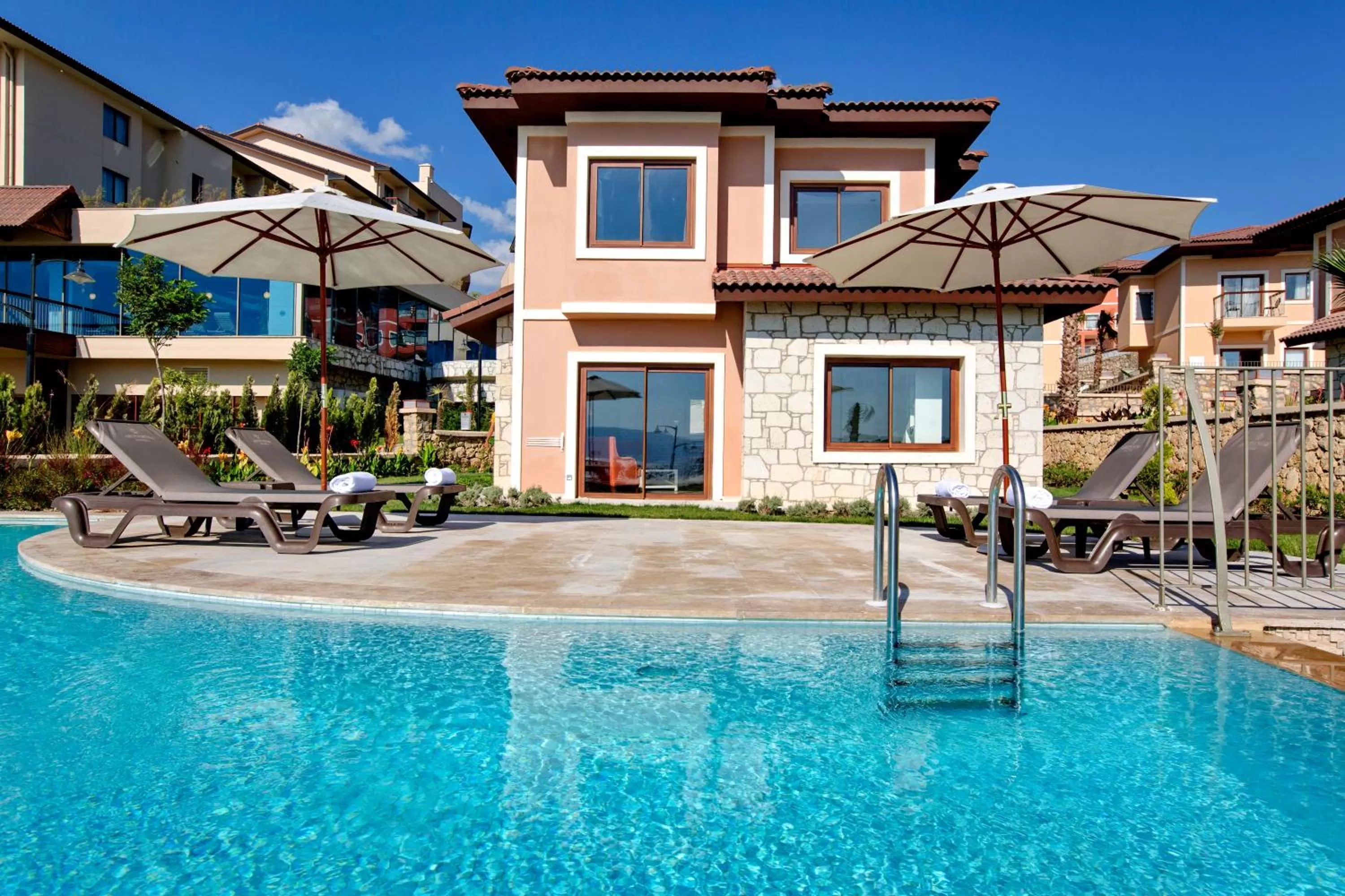 Swimming pool in Royal Teos Thermal Resort Clinic & Spa - Halal Hotel