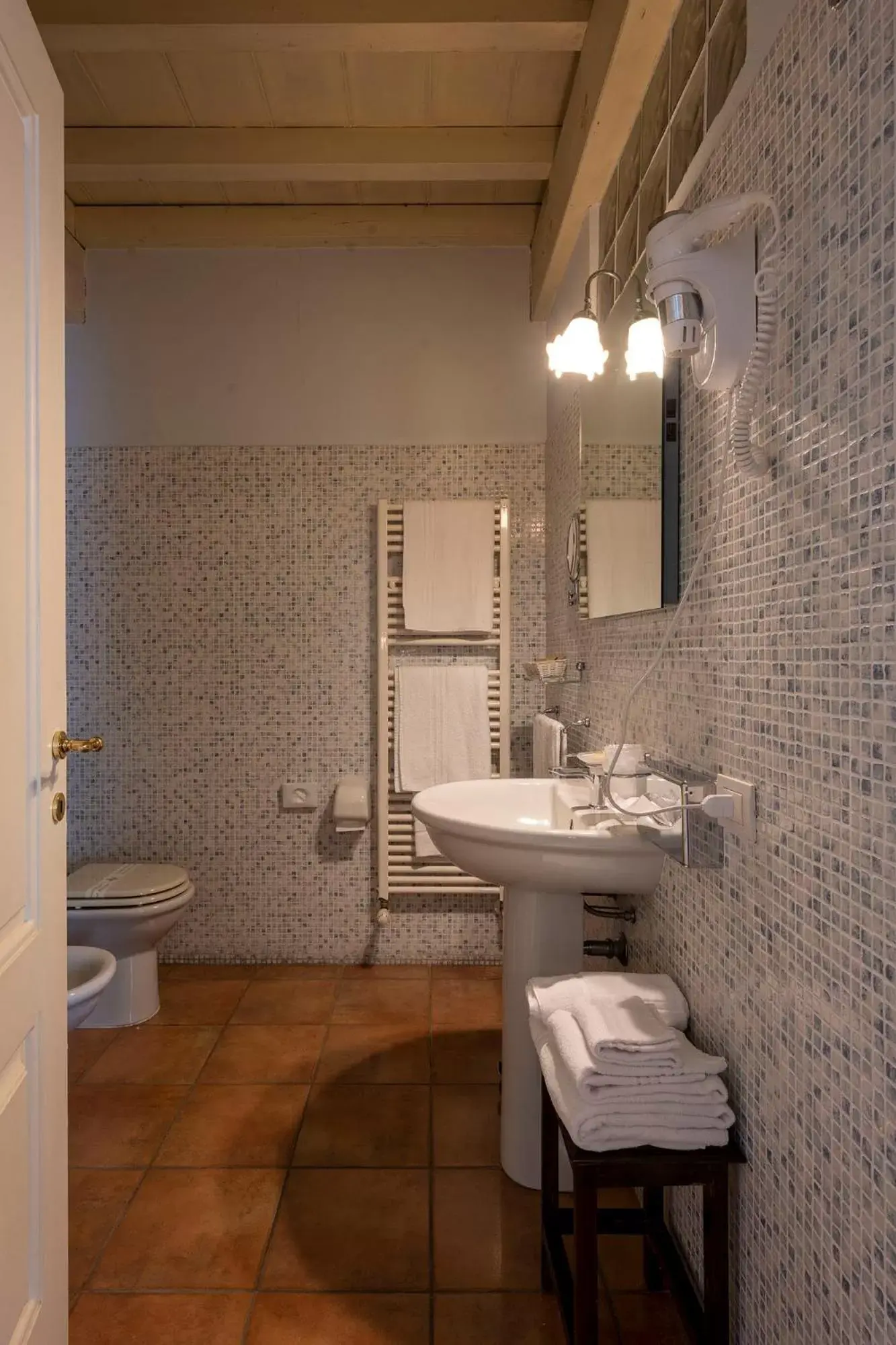 Bathroom in Hotel Airone