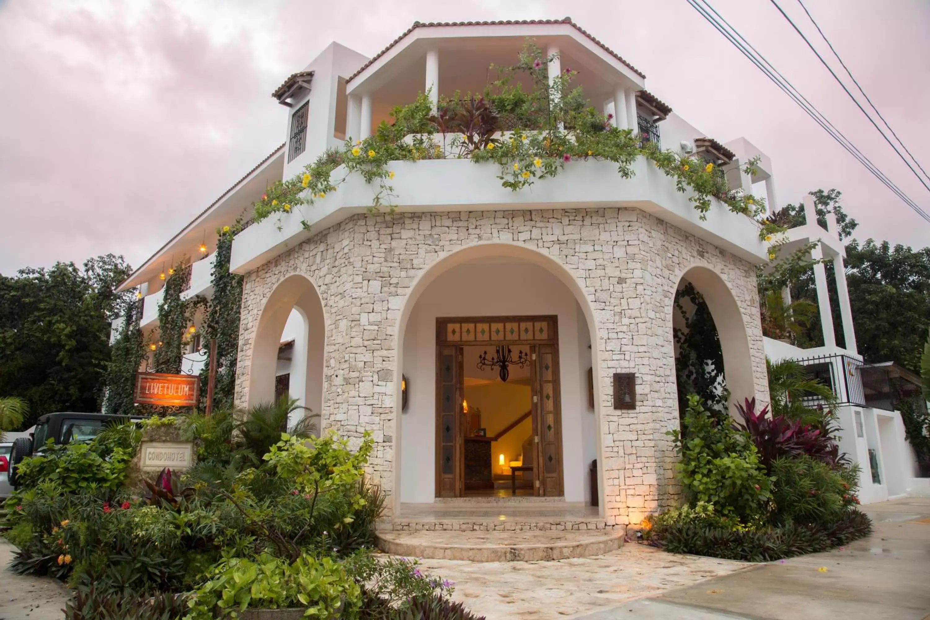 Property Building in LiveTulum