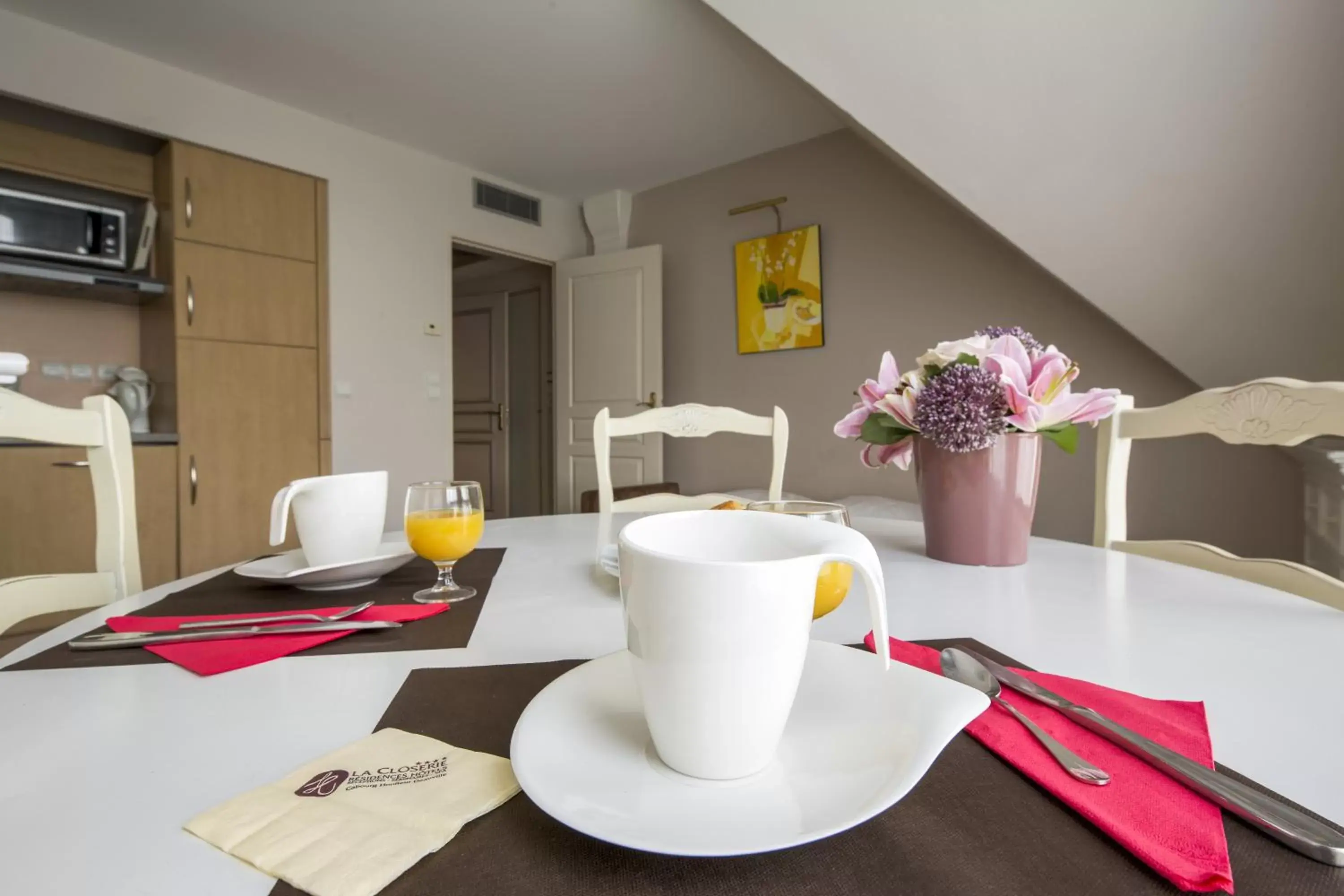 Dining area in Tulip Inn Honfleur Residence & Spa