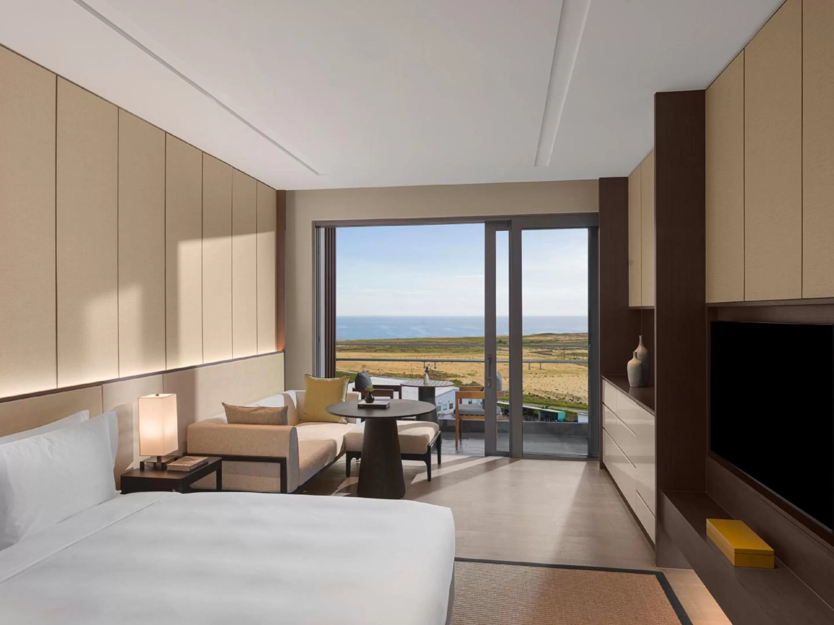 Bedroom, Bed in New World Hoiana Hotel