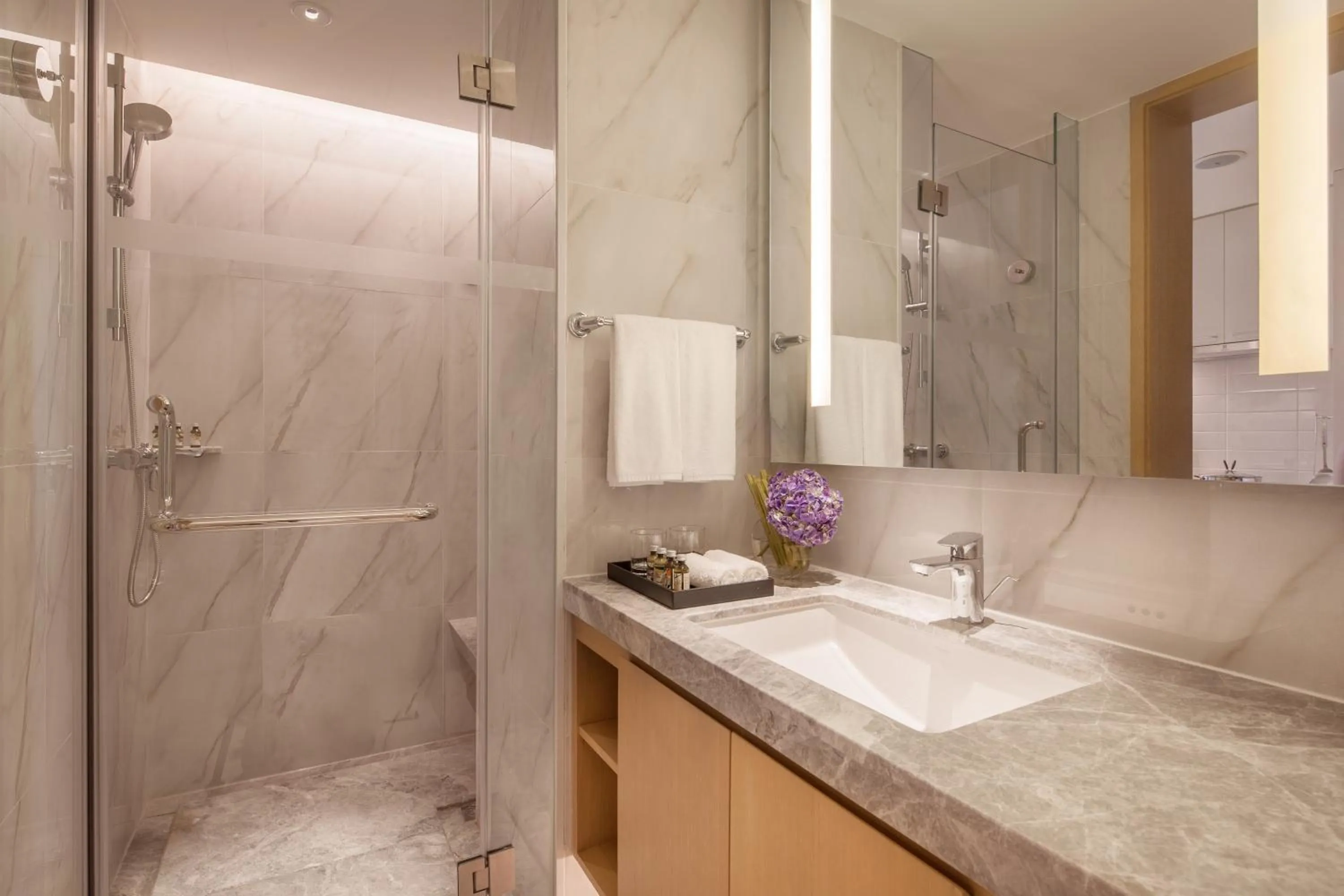 Shower in Somerset Xindicheng Xi&#x27;an