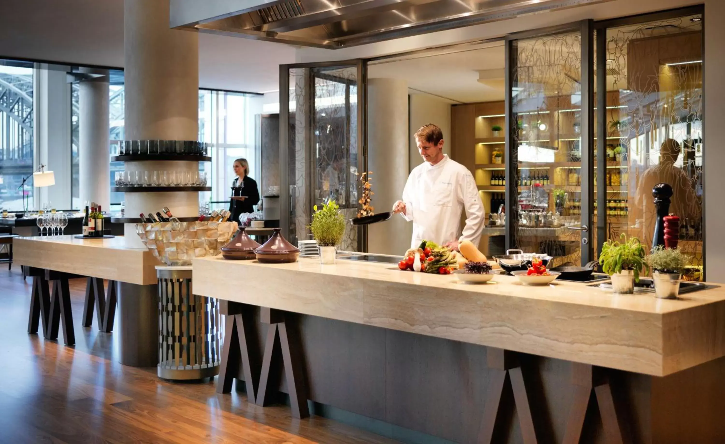 Restaurant/places to eat in Hyatt Regency Köln Restaurant/places to eat in Hyatt Regency Köln