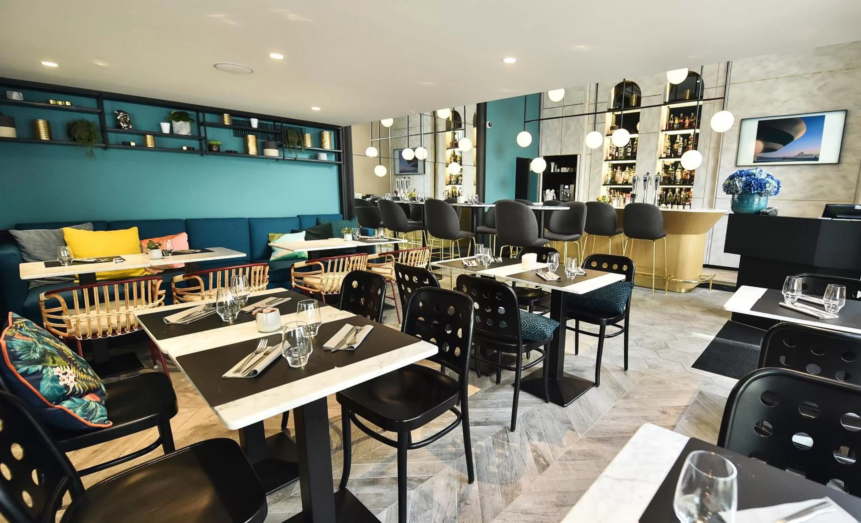 Restaurant/places to eat in ibis Styles Dijon Central