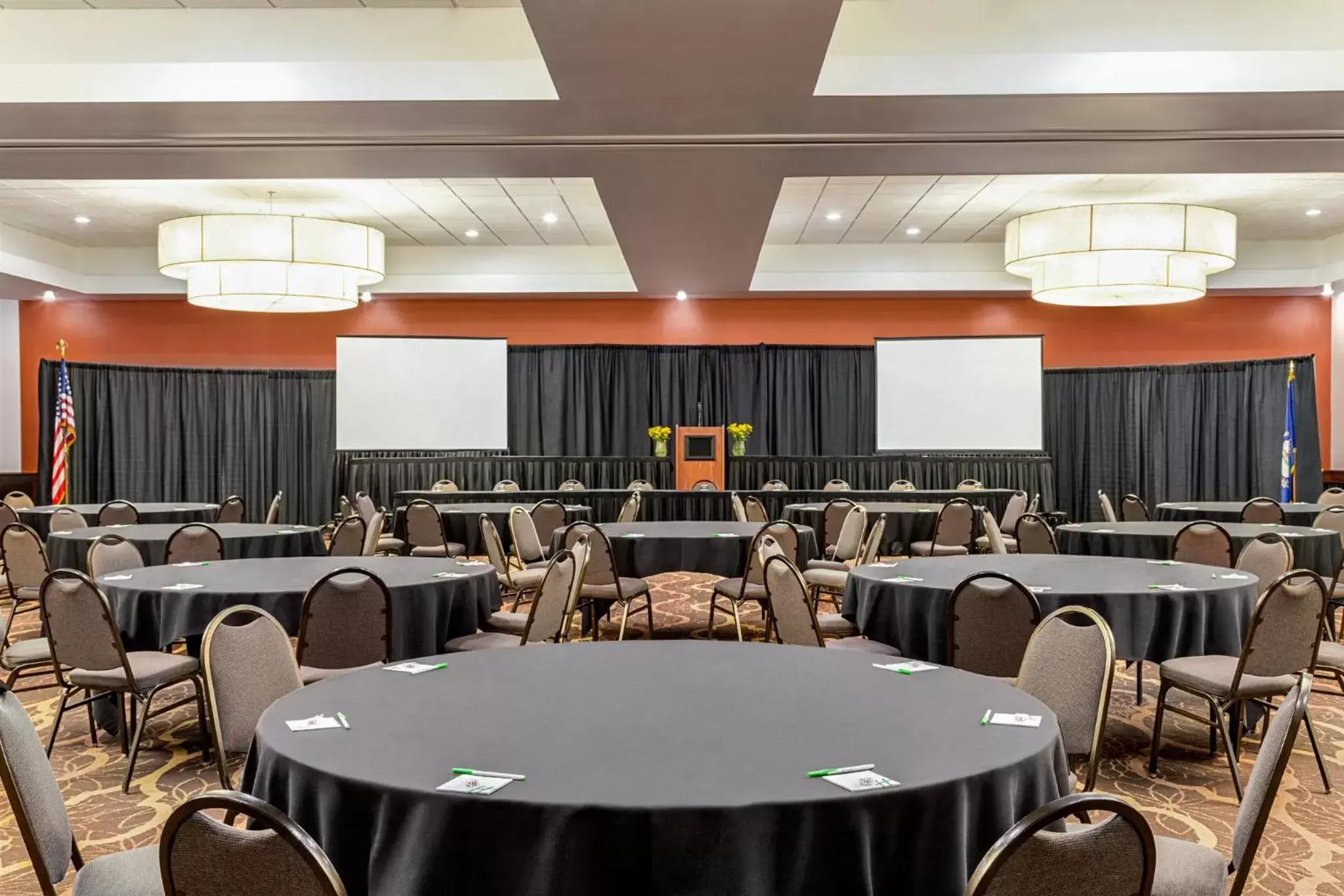 Banquet/Function facilities in Holiday Inn Louisville East - Hurstbourne, an IHG Hotel