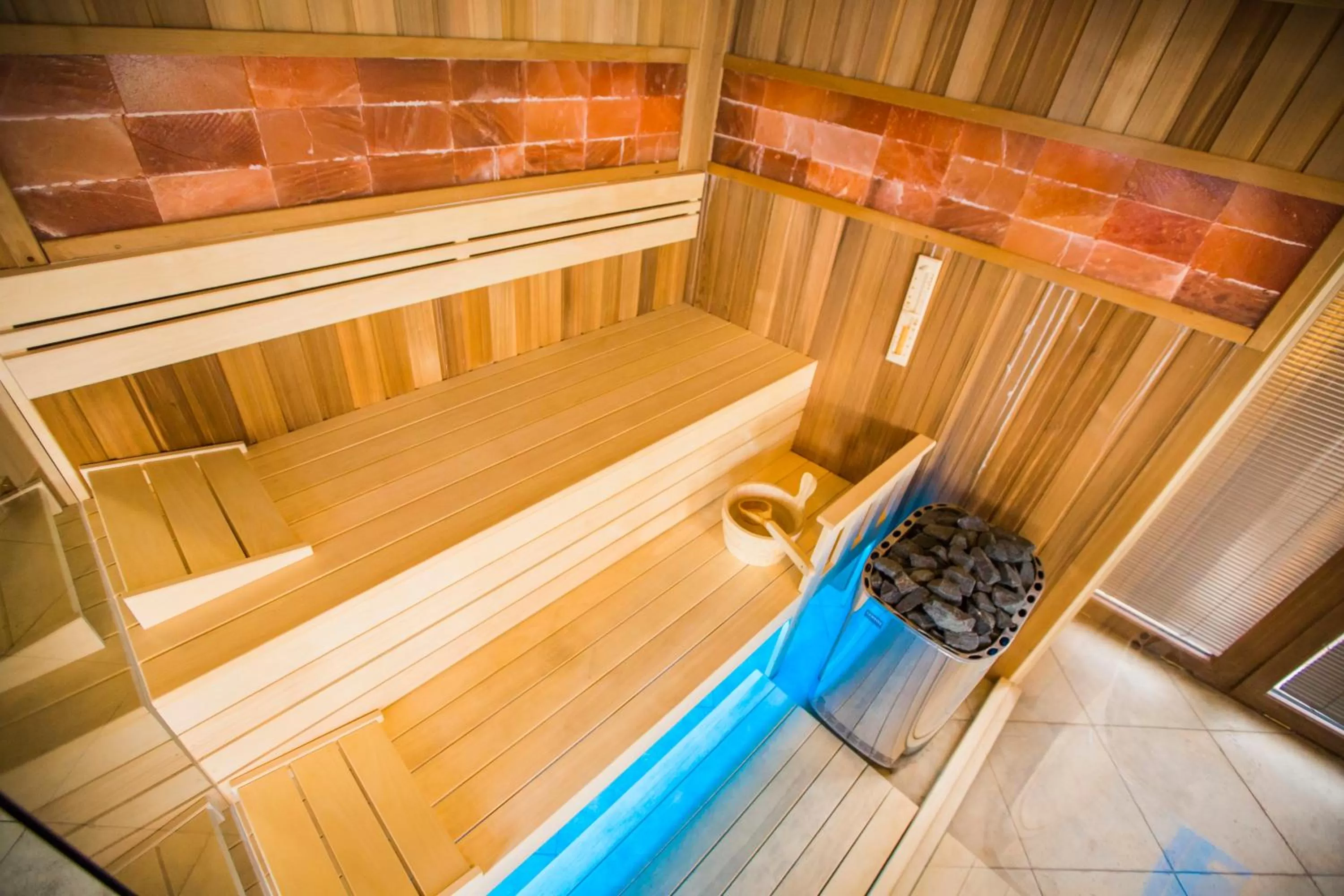 Sauna in Pole Position Beach Hotel