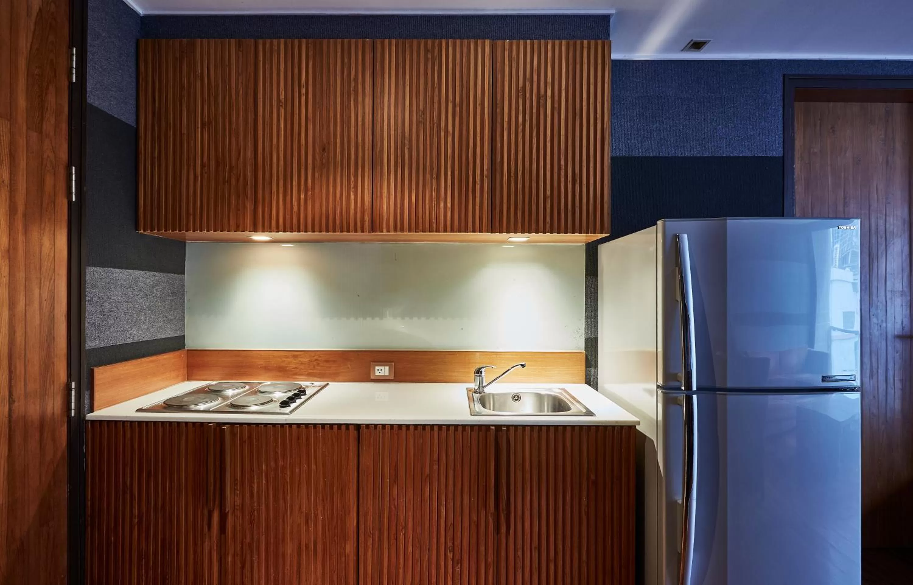 Kitchen or kitchenette in LUXX Langsuan Hotel - SHA Plus