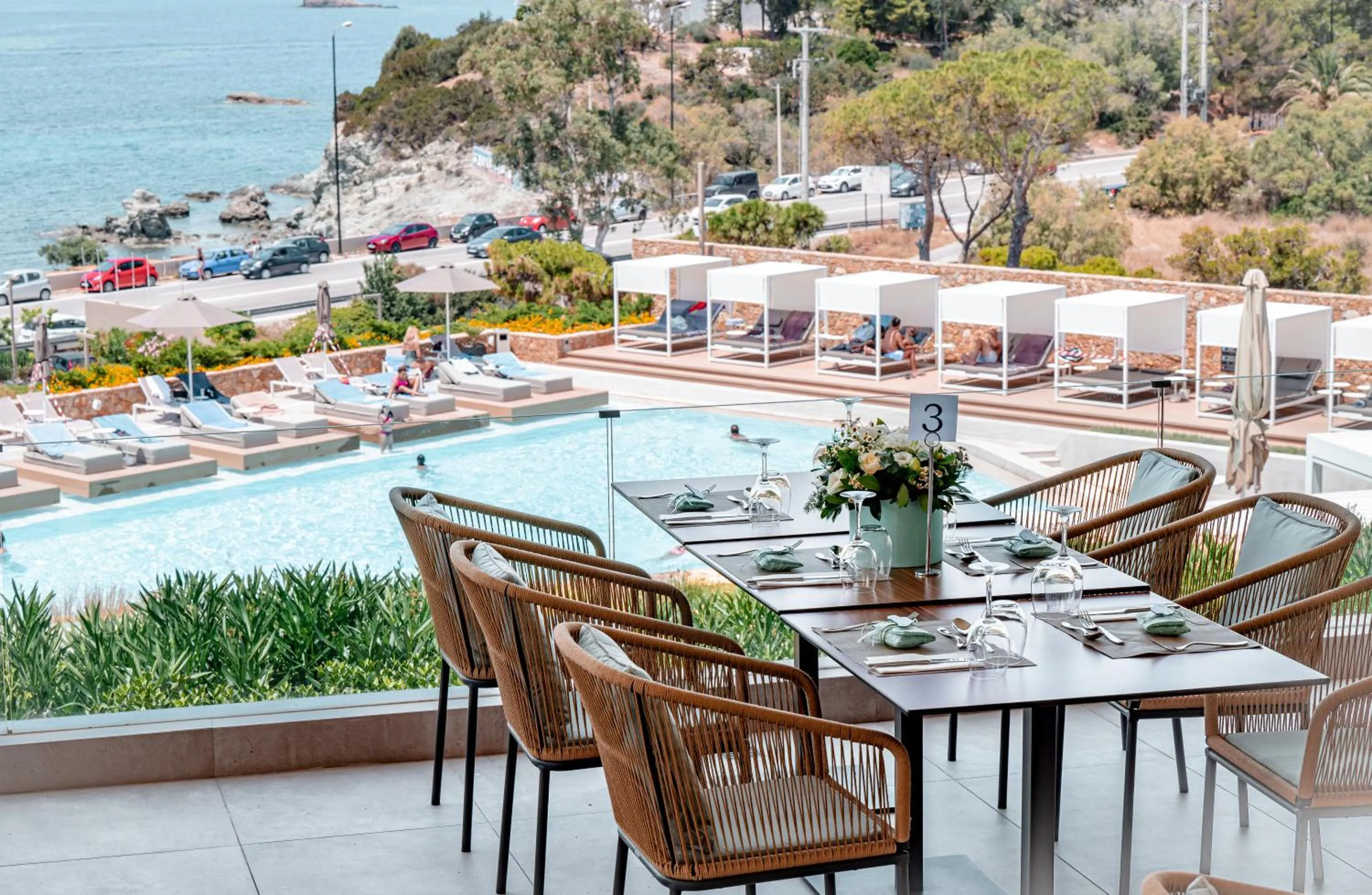 Pool view in Vincci EverEden