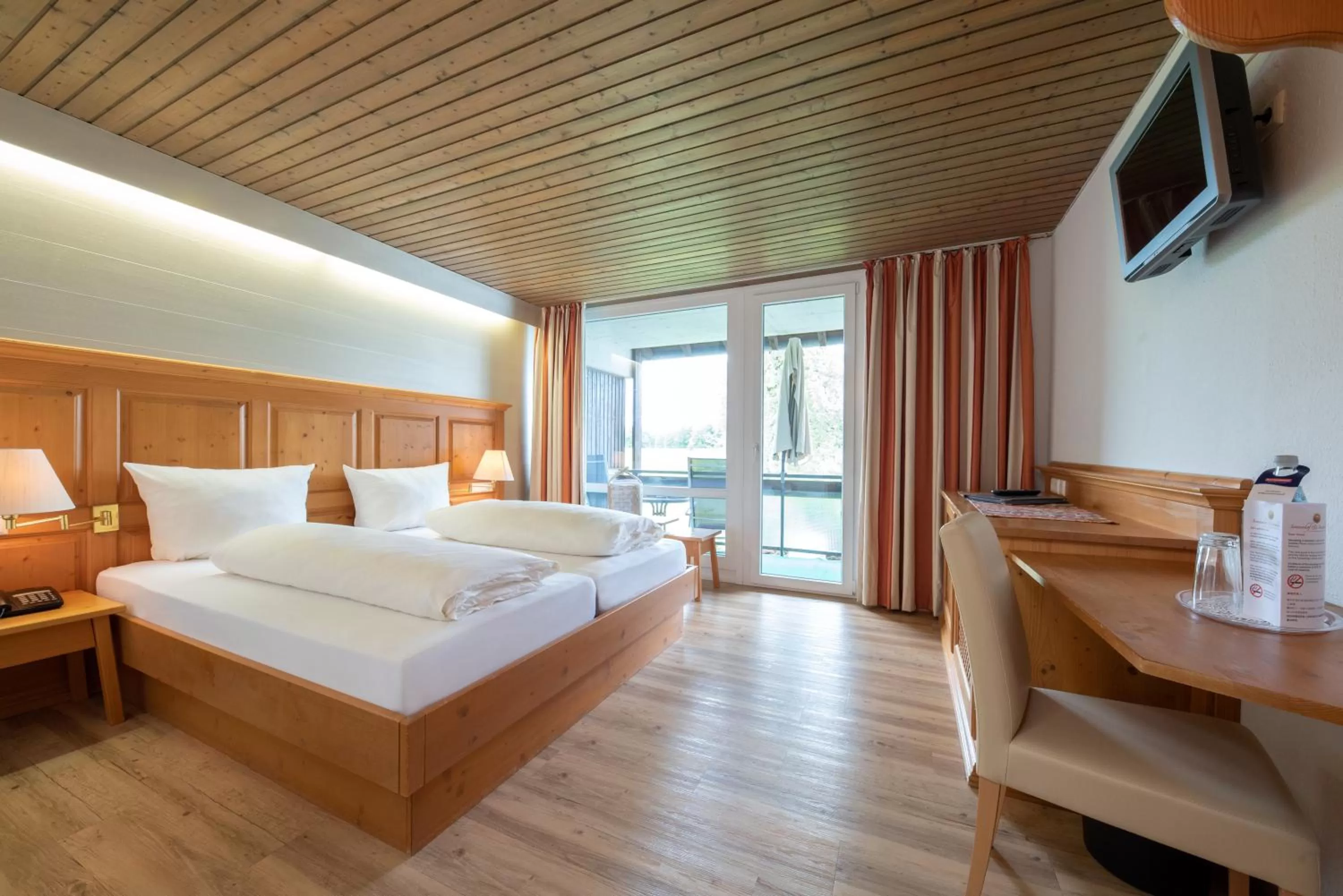 Bed in Wellnesshotel Sonnenhof & Sonnhalde