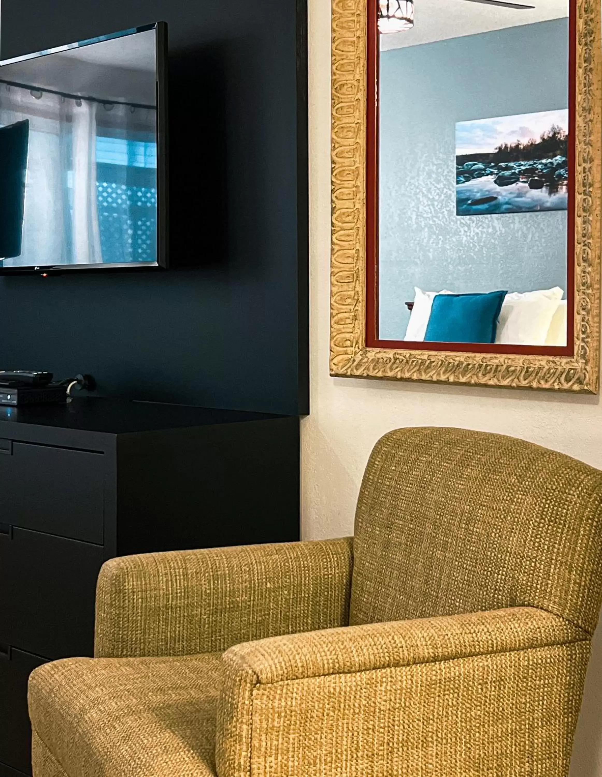 TV and multimedia, Seating Area in The Downtown, a Coast Hotel