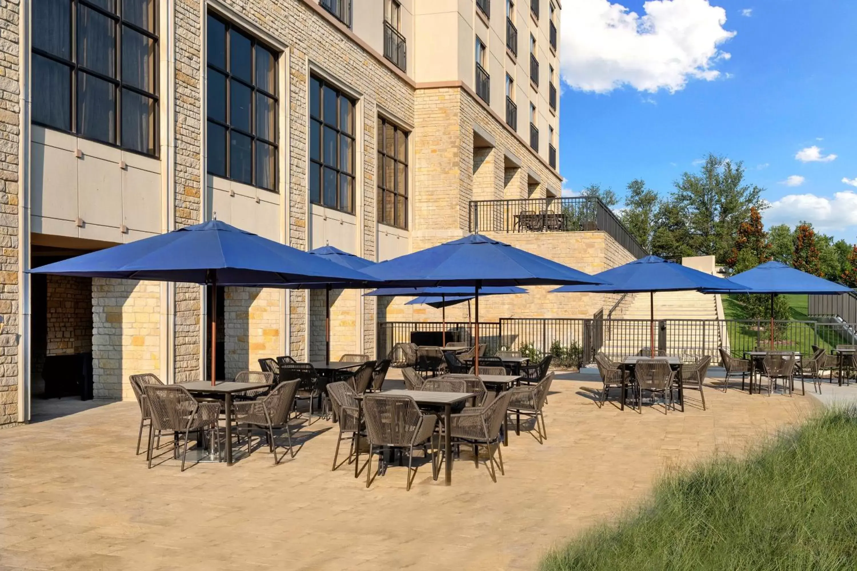 Swimming pool in The Westin Dallas Stonebriar Golf Resort & Spa