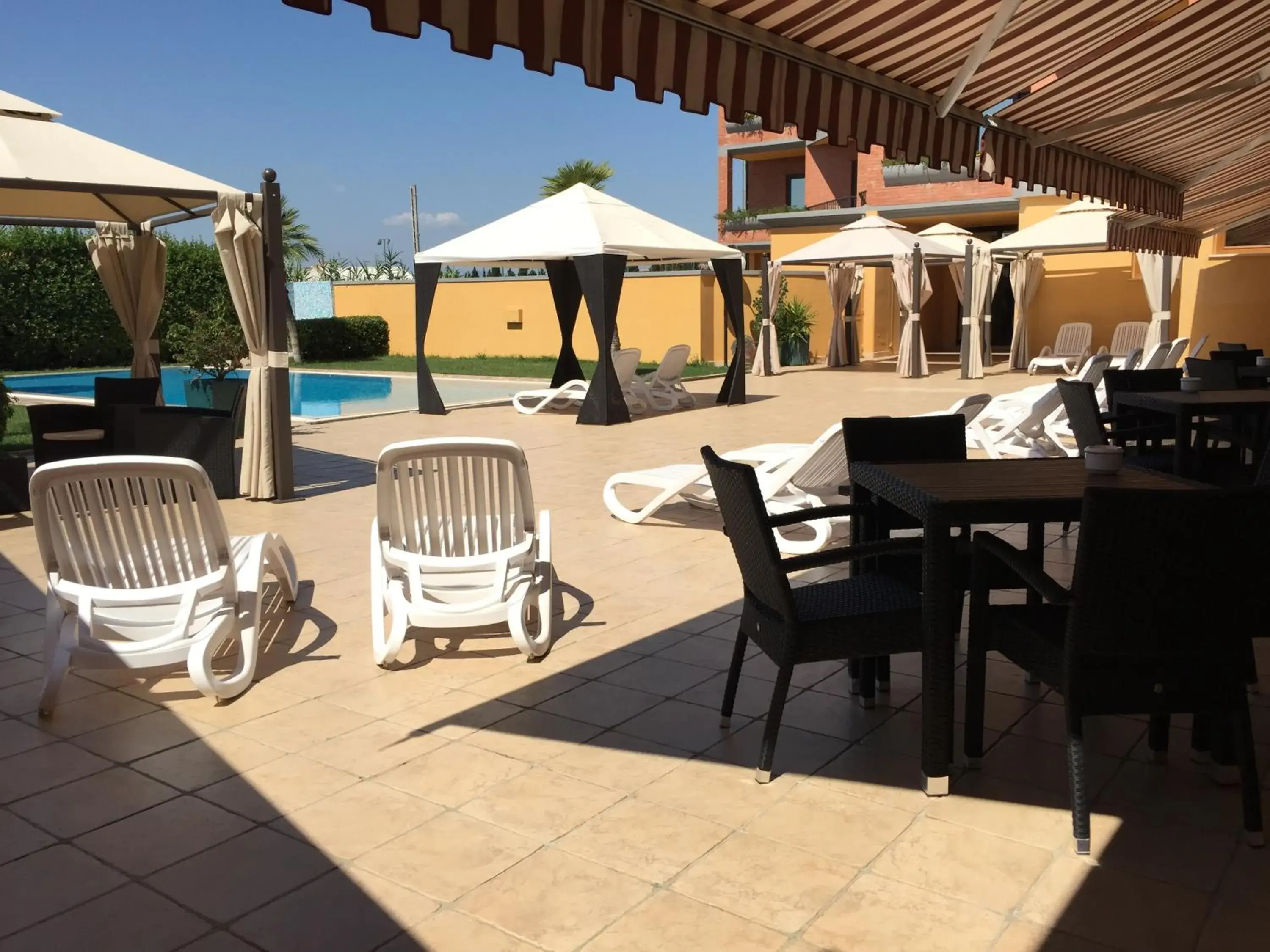 Patio, Restaurant/Places to Eat in Hotel Grillo