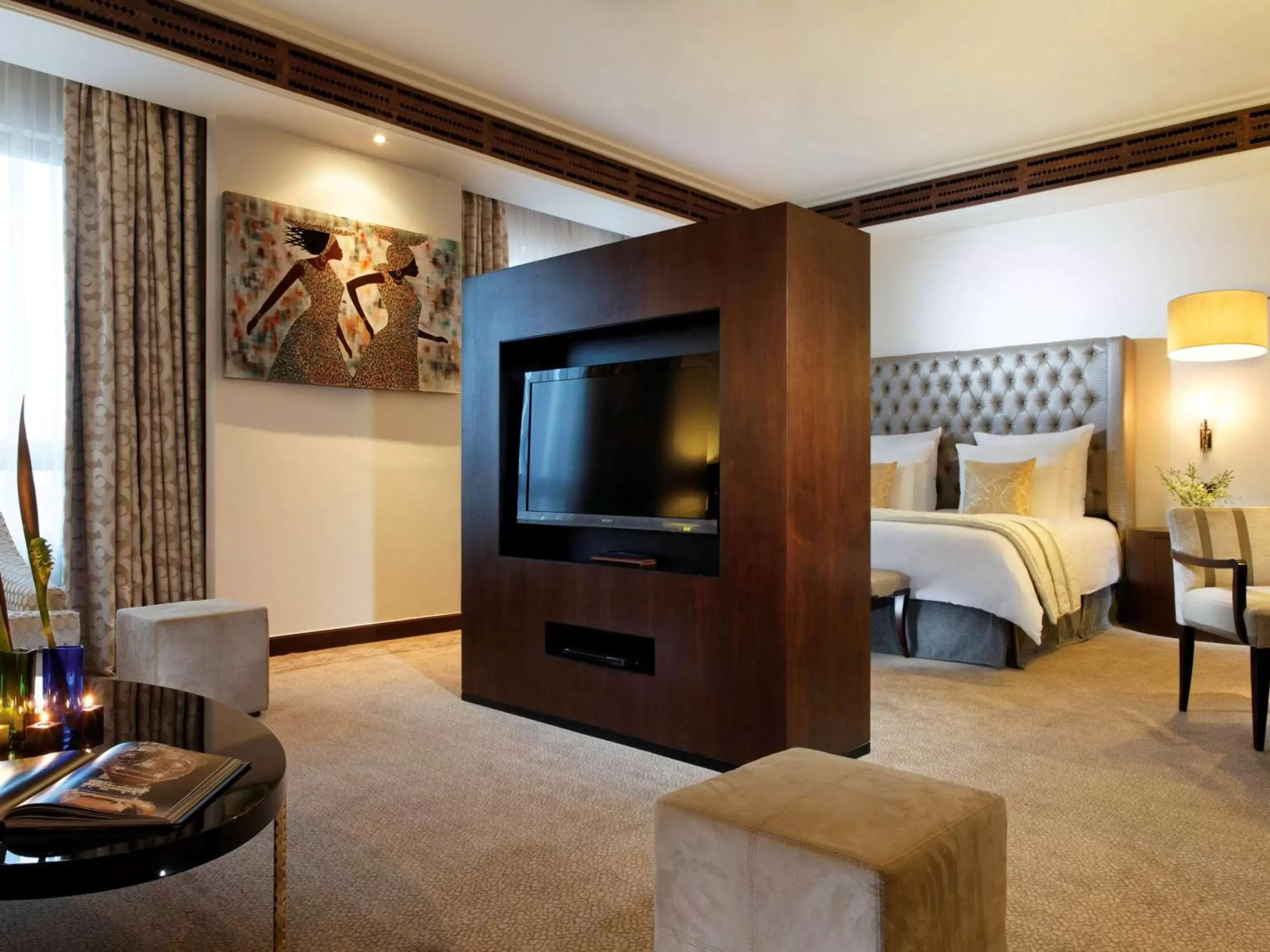 Photo of the whole room, TV/Entertainment Center in Mövenpick Ambassador Hotel Accra