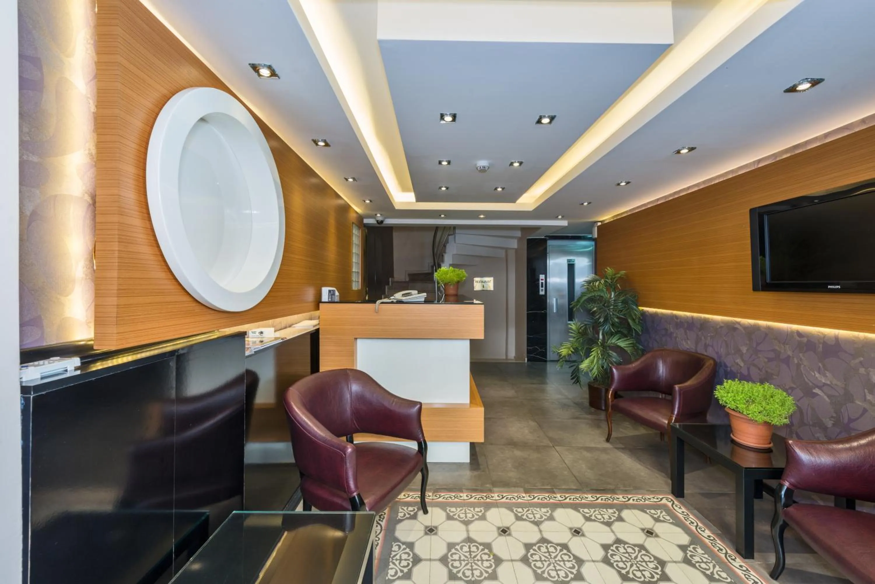 Lobby or reception in Erbazlar Hotel