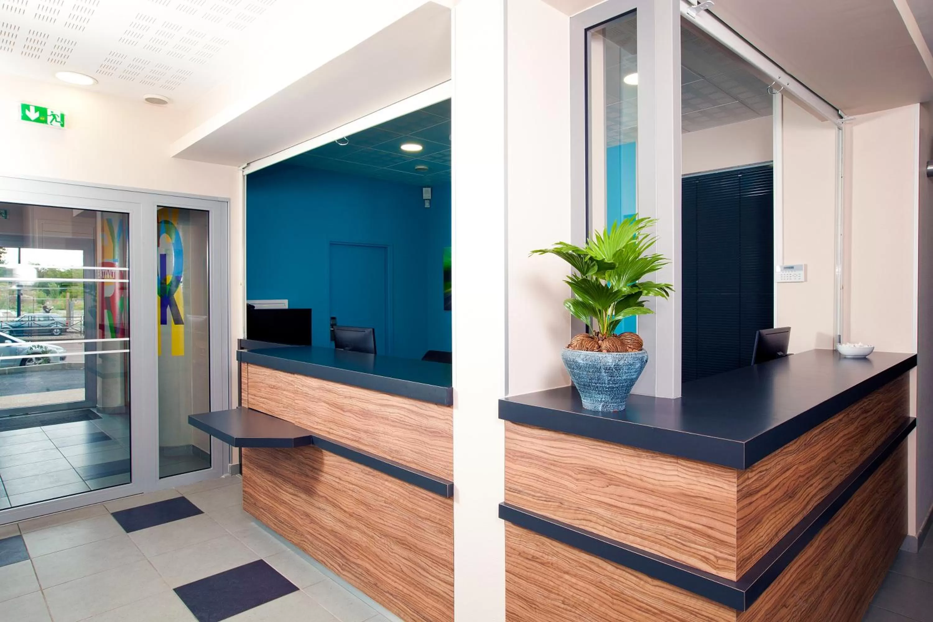 Lobby or reception in Séjours & Affaires Paris Bagneux