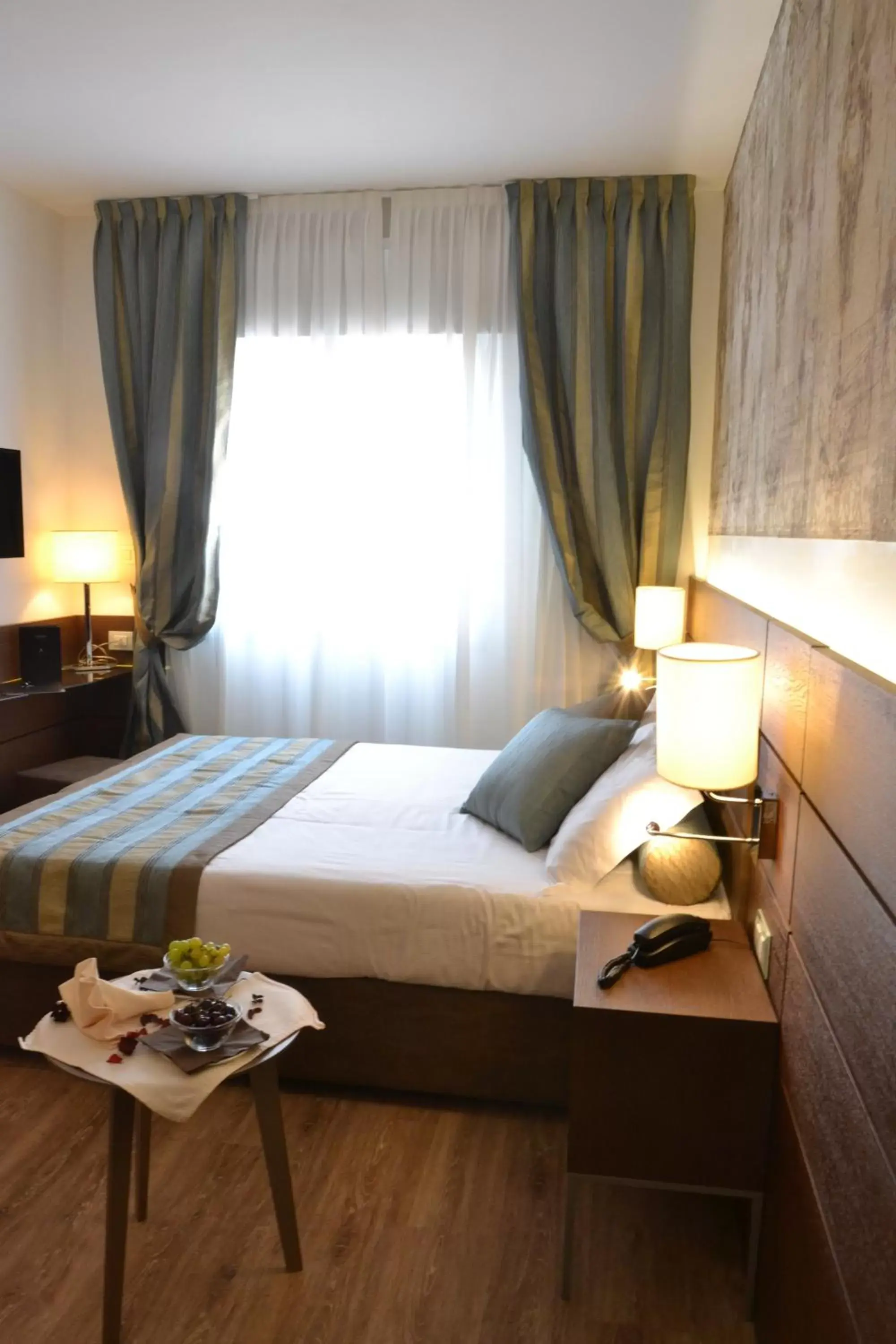 Bed in LH Hotel Sirio Venice Bed in LH Hotel Sirio Venice