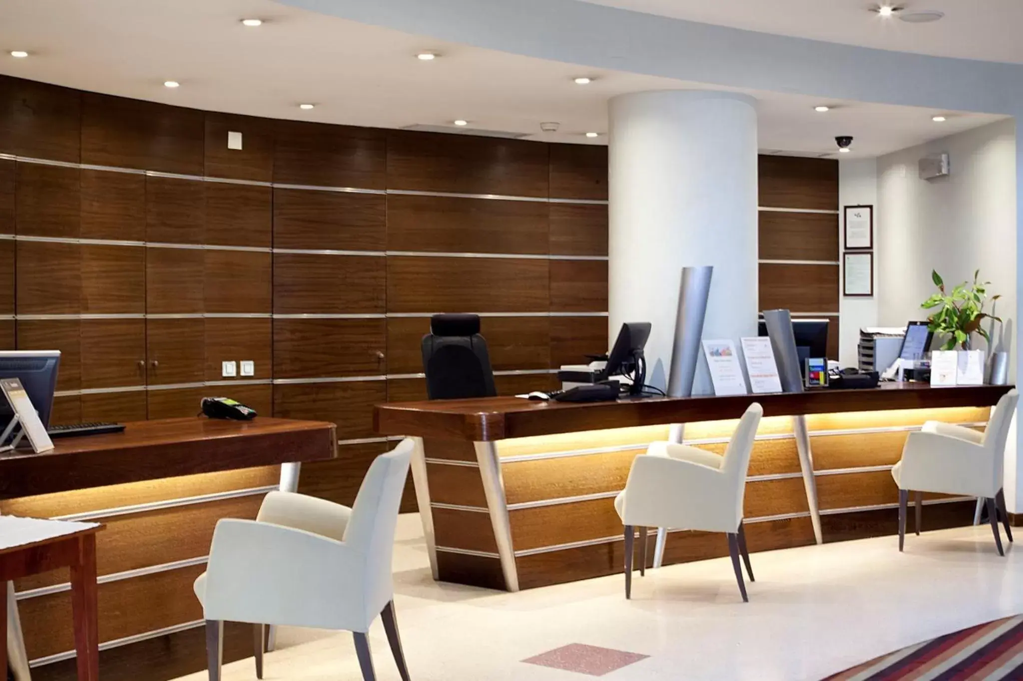 Lobby or reception in MS Aparthotel Lobby or reception in MS Aparthotel