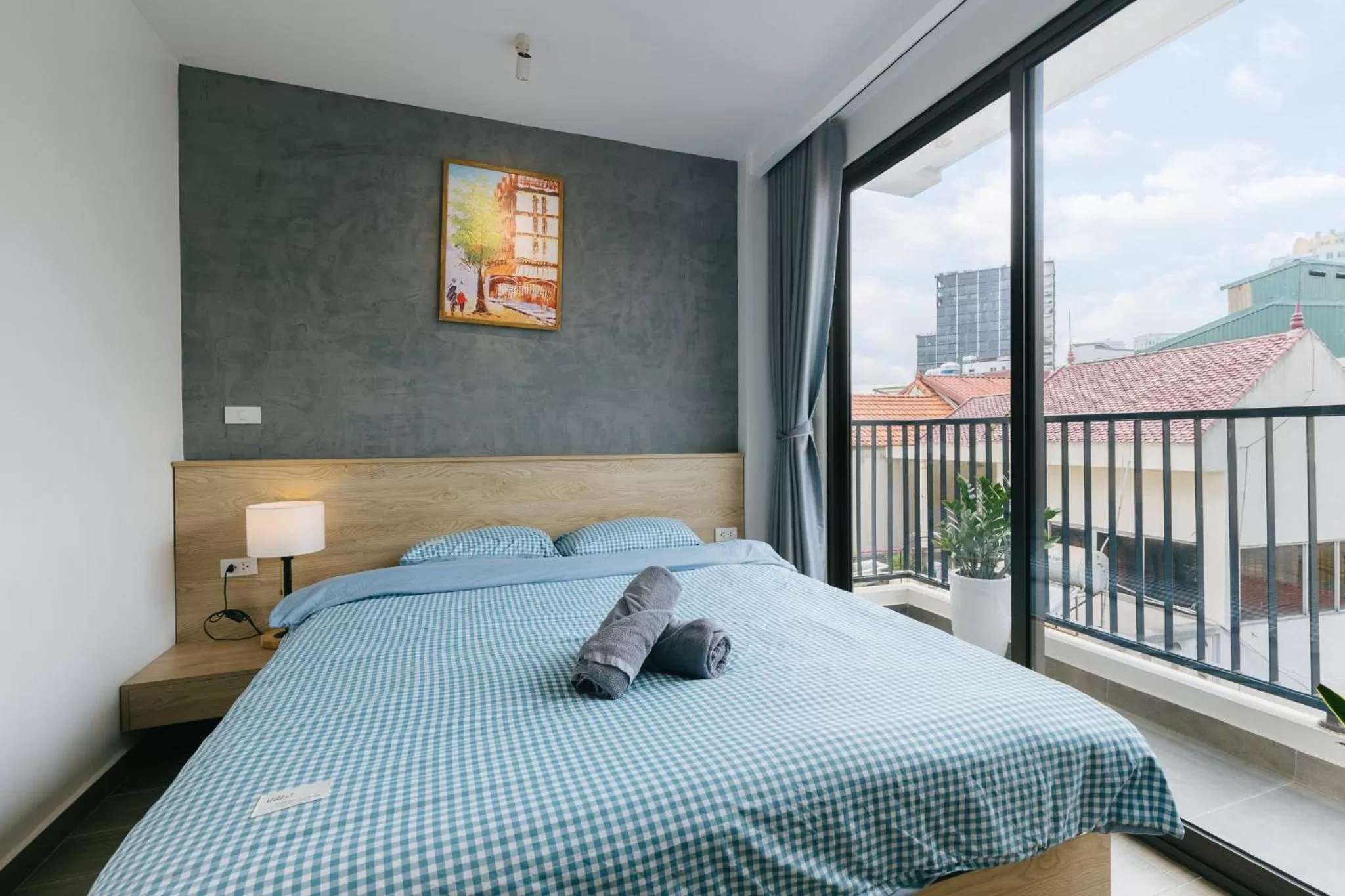 Bed in LUCK APART 8 - Hanoi Westlake Balcony Studio