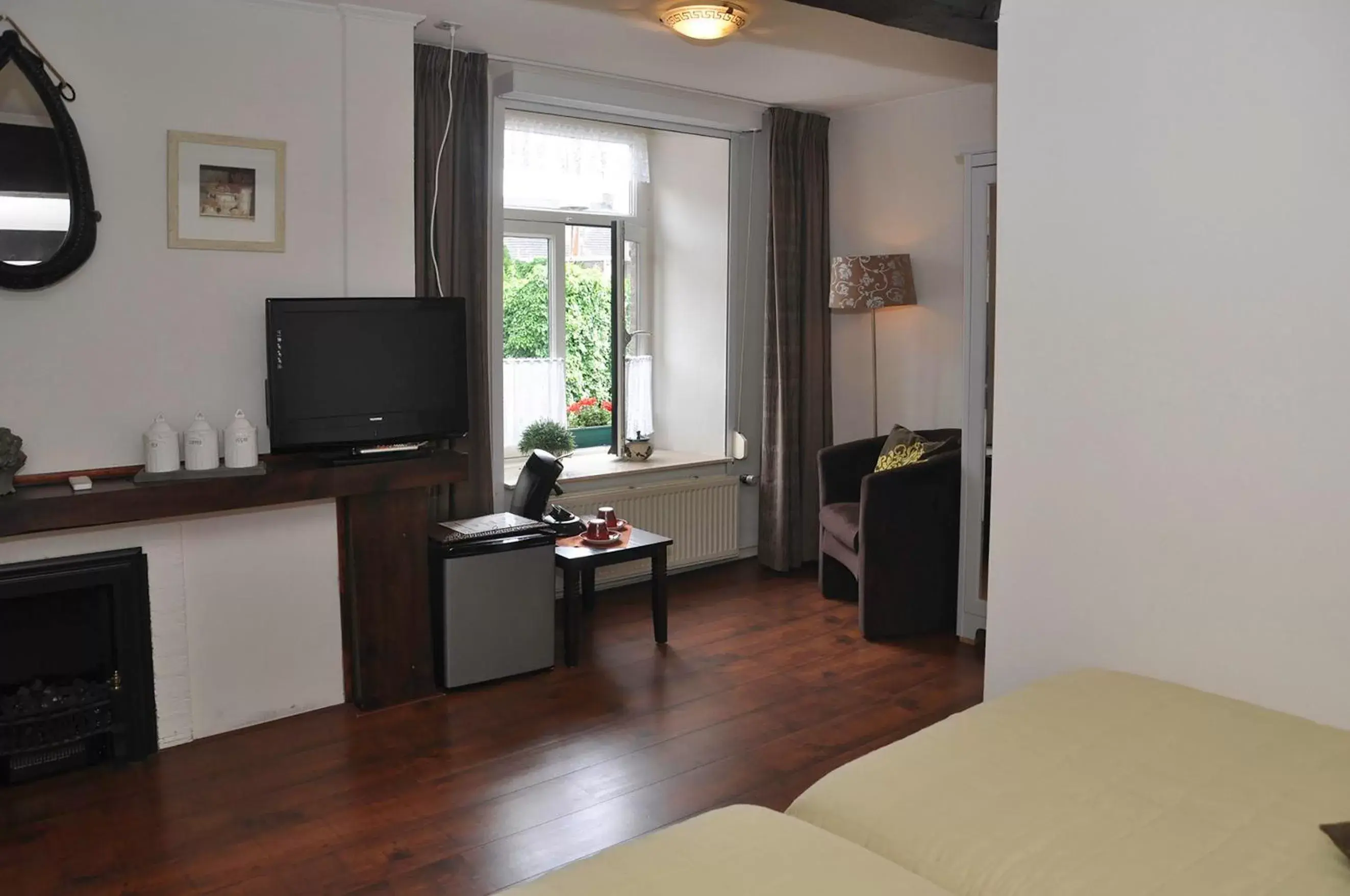 Double Room in Gasterij de Poort Double Room in Gasterij de Poort