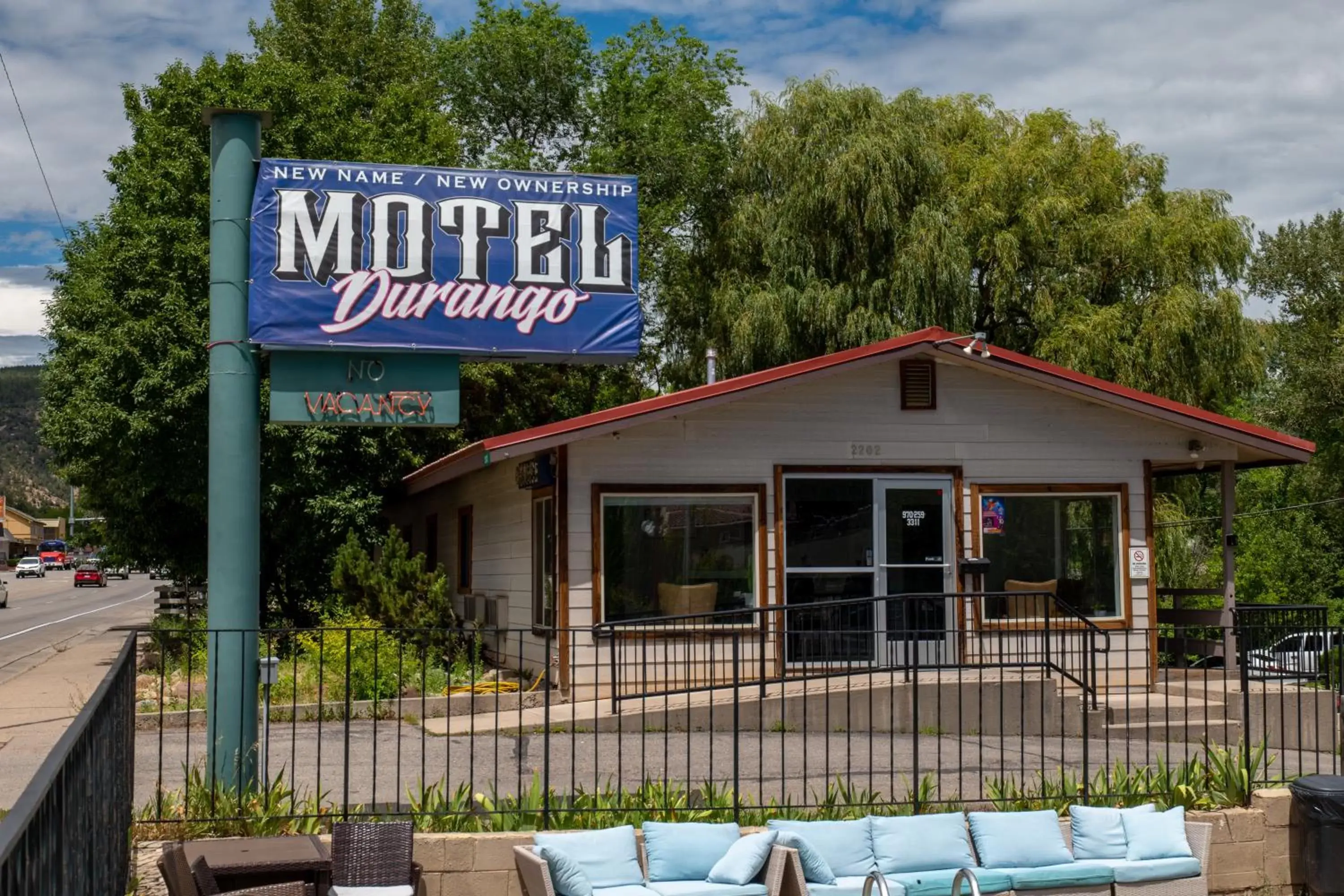 Facade/entrance in Motel Durango