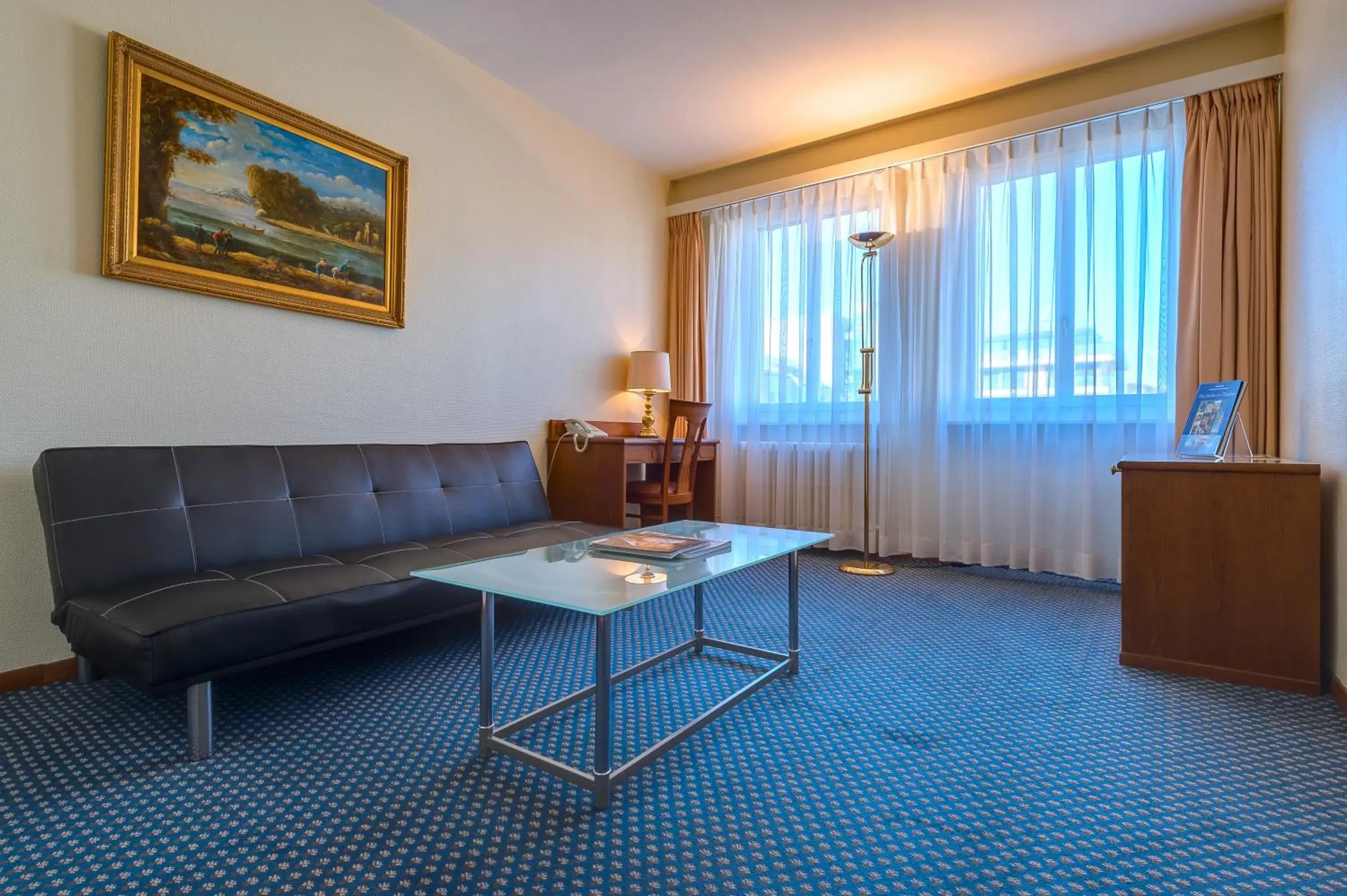 Living room, Seating Area in Hotel Century