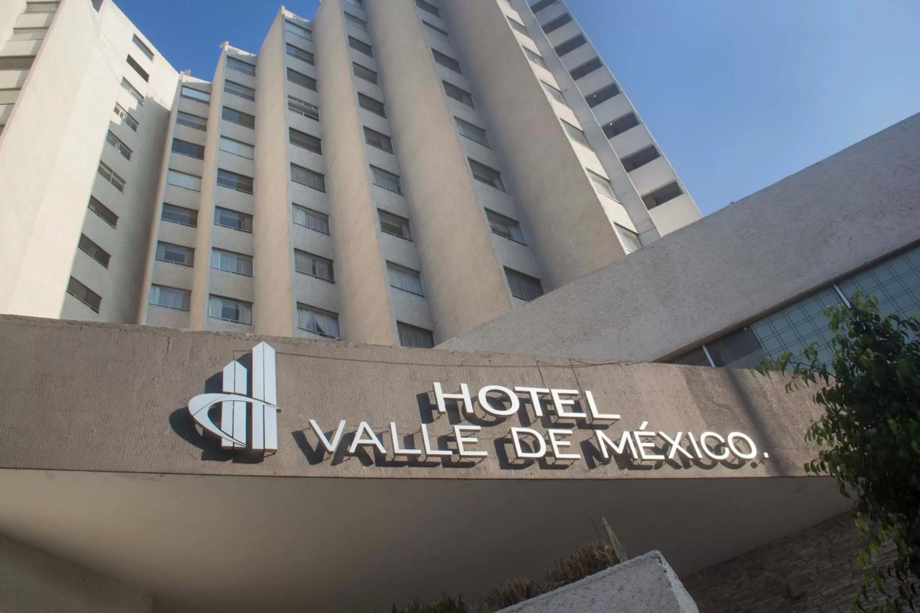 Property building, Property Logo/Sign in Hotel Valle de Mexico Toreo