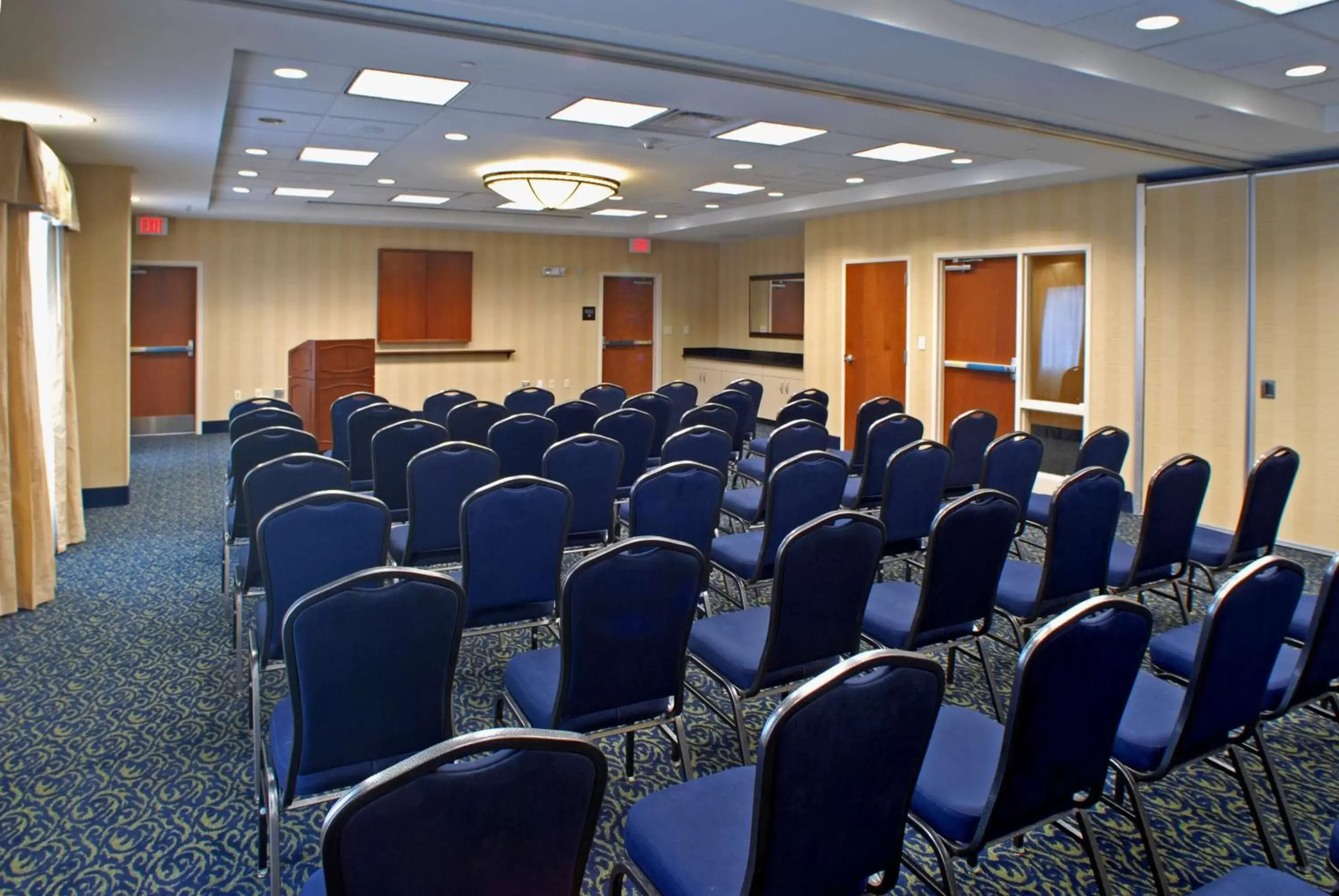 Meeting/conference room in Hampton Inn & Suites Atlanta-Six Flags