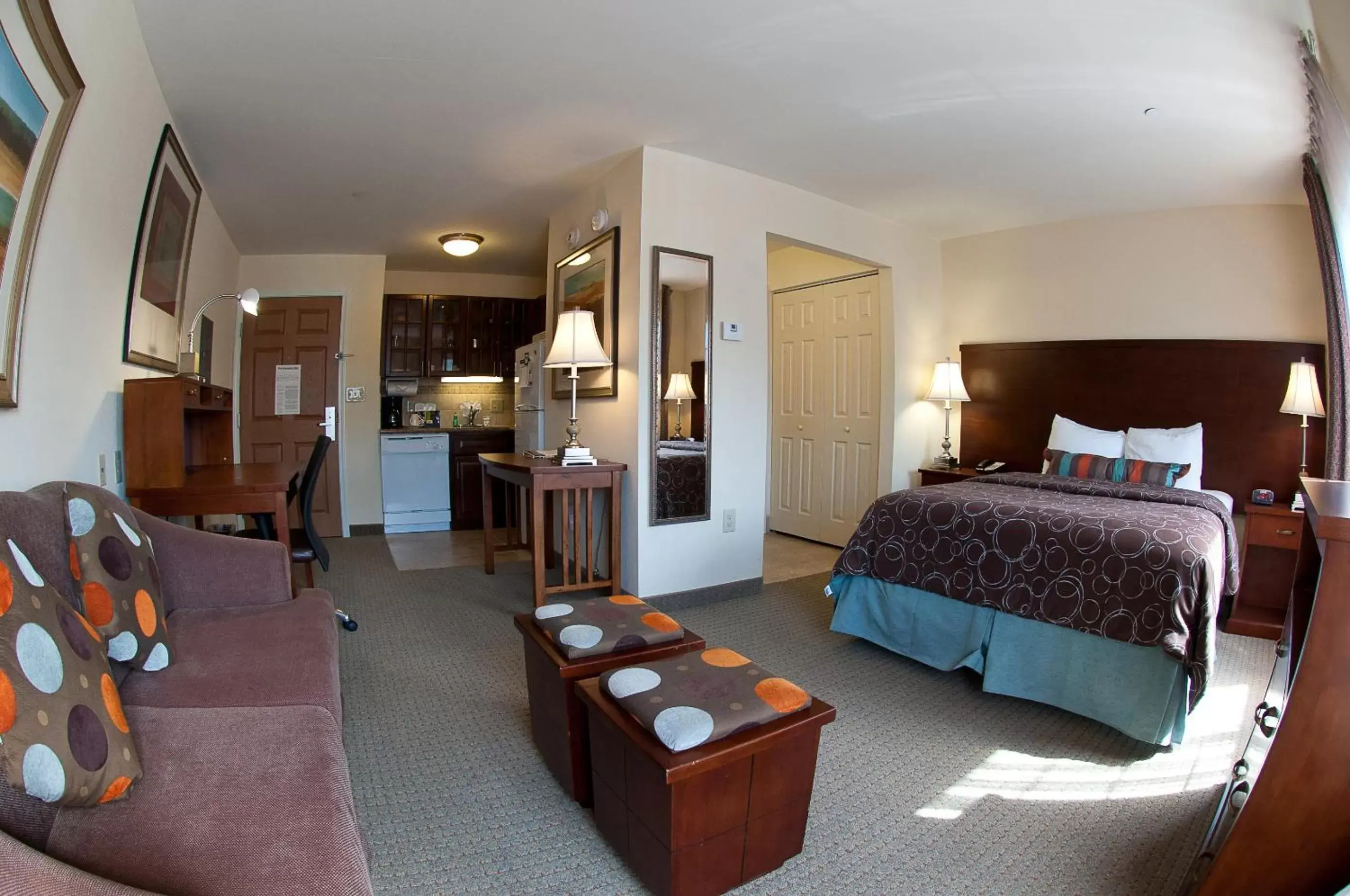 Bedroom in Staybridge Suites East Stroudsburg - Poconos, an IHG Hotel