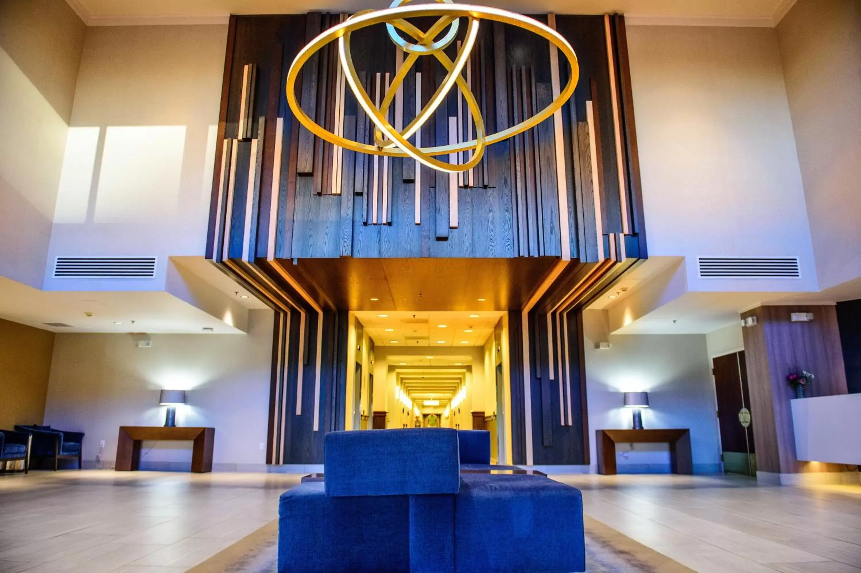 Property building, Lobby/Reception in Crowne Plaza Dulles Airport, an IHG Hotel