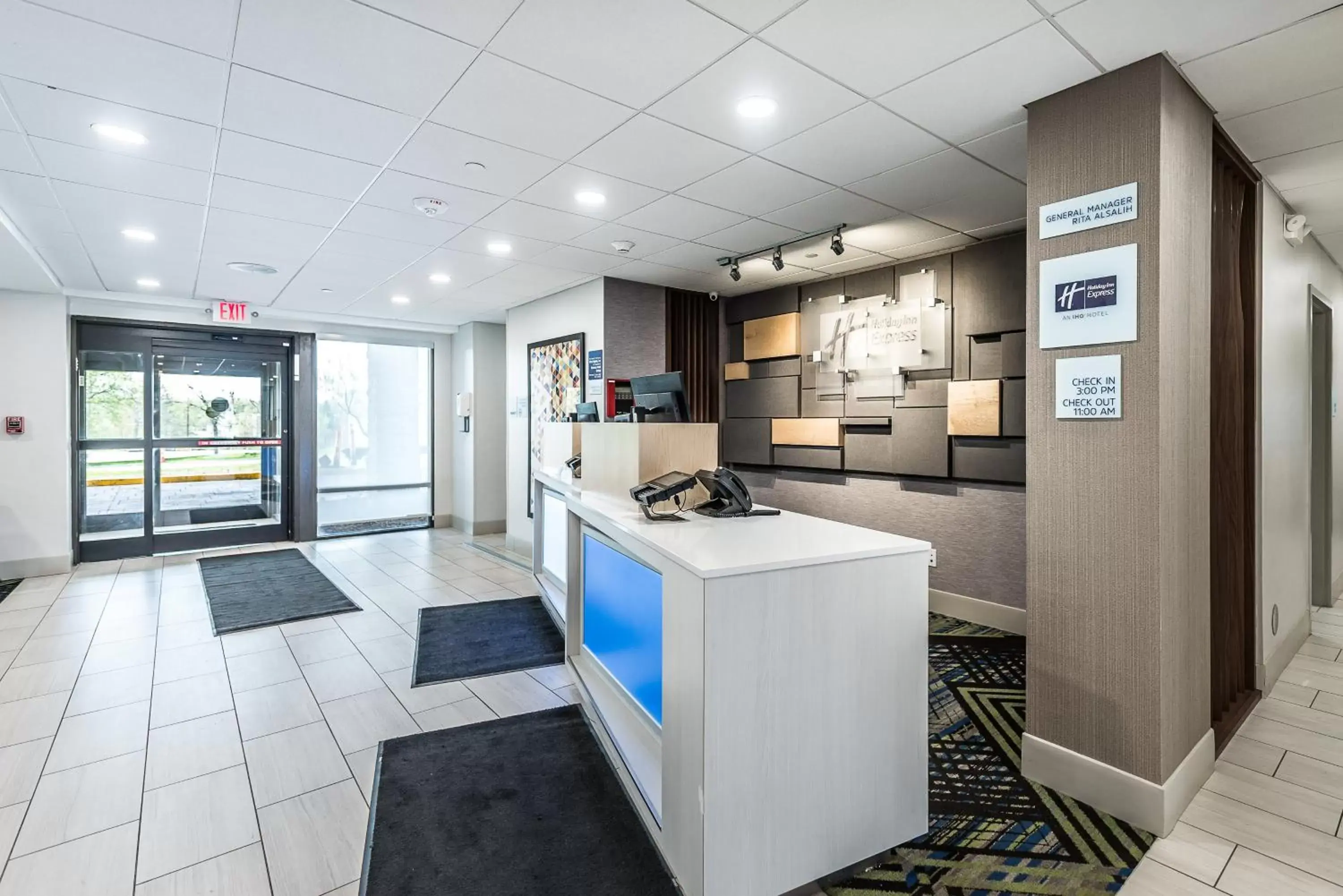 Property building in Holiday Inn Express Flint-Campus Area by IHG Property building in Holiday Inn Express Flint-Campus Area by IHG