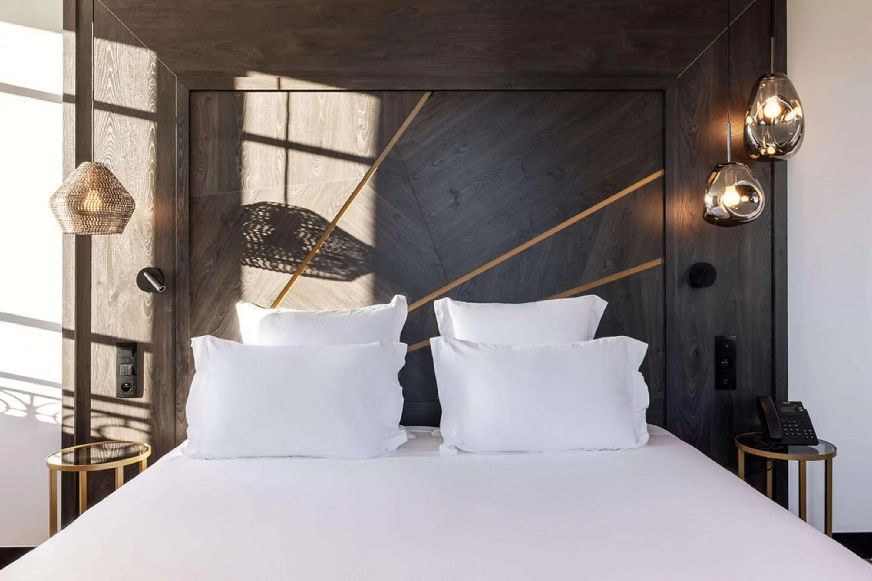 Photo of the whole room, Bed in Hôtel Apollinaire Nice