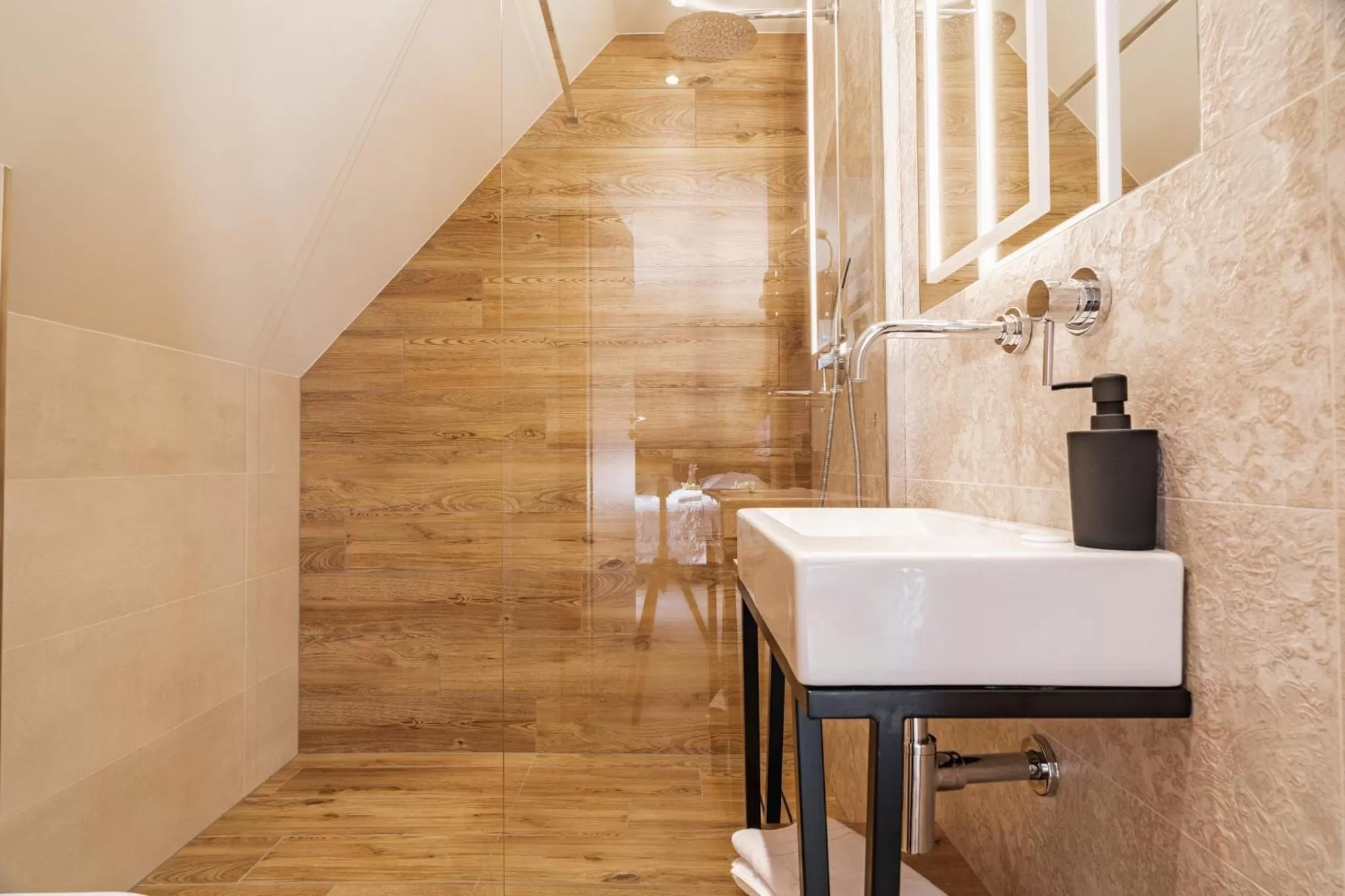 Shower in Apartamenty Jedlina