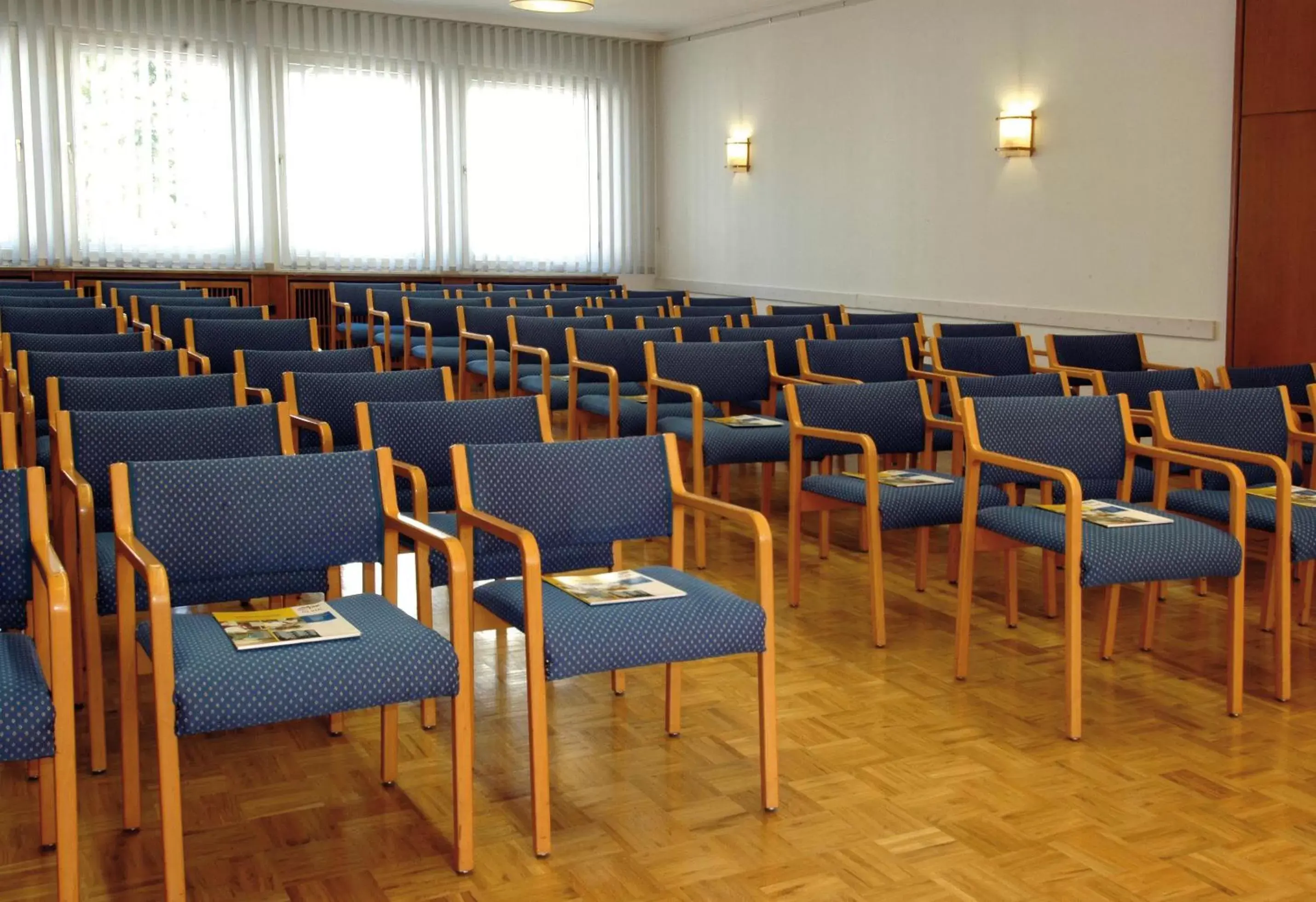 Business facilities in IN VIA Hotel