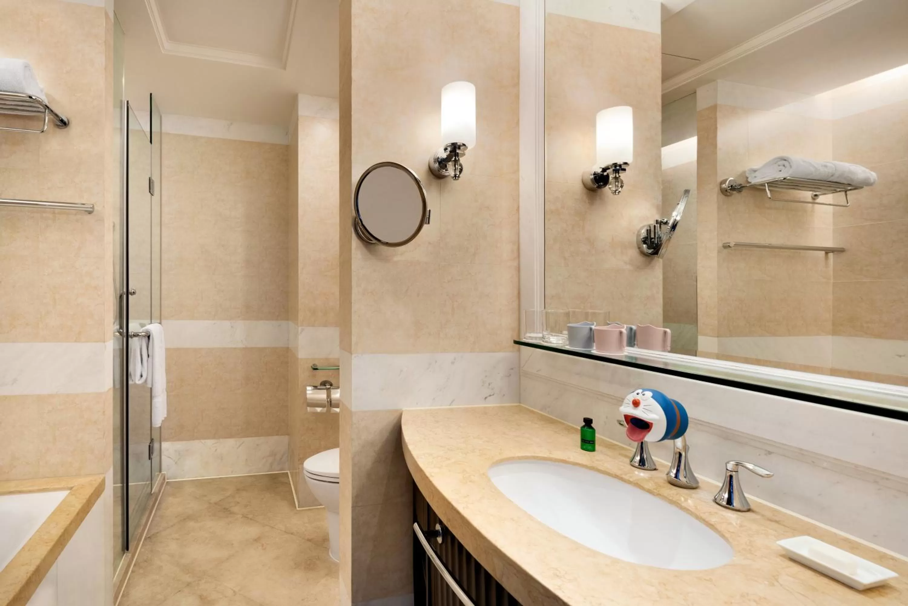 Toilet in Shangri-La Guilin