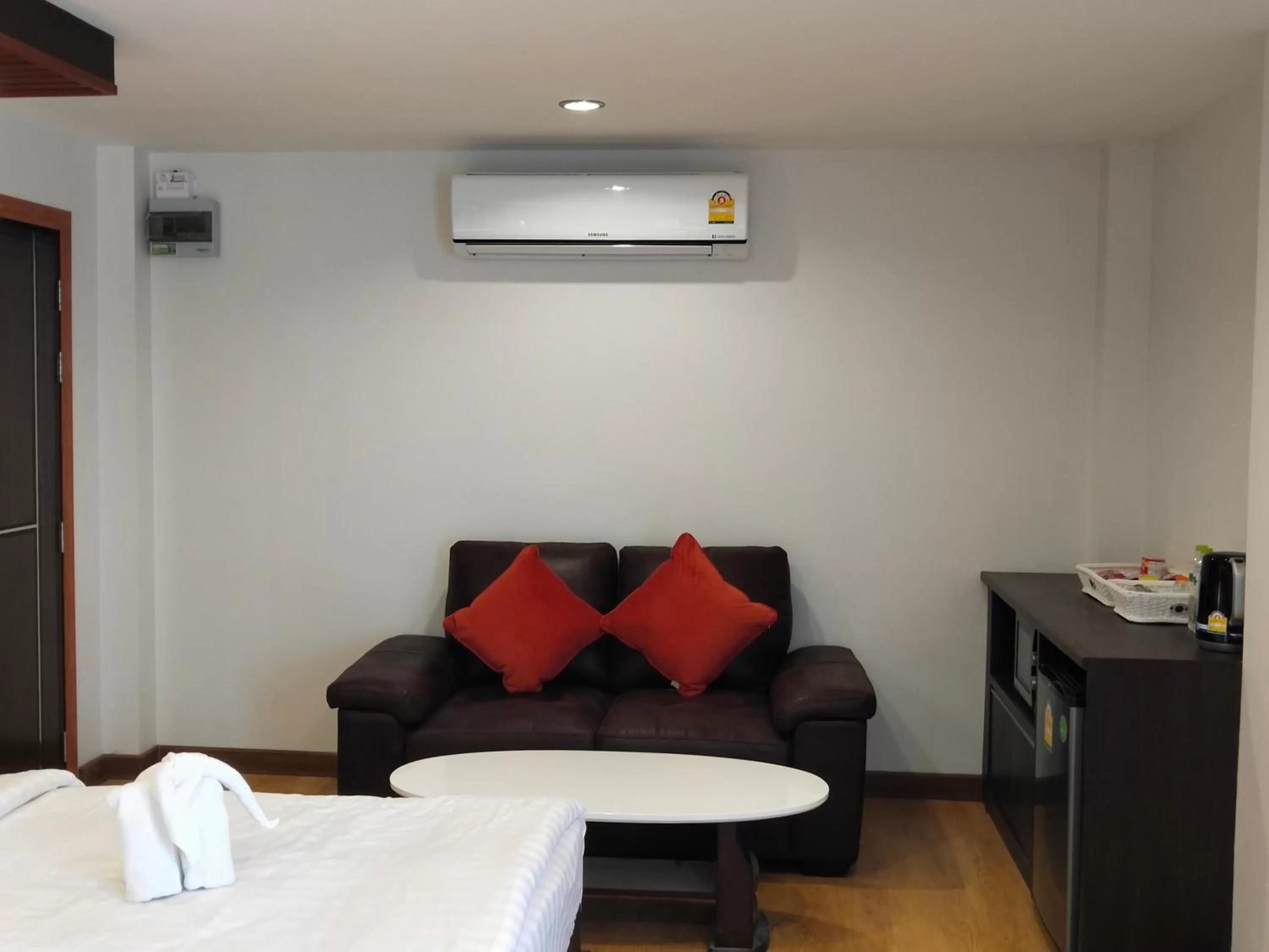 Photo of the whole room, Bed in Hotel De Wualai