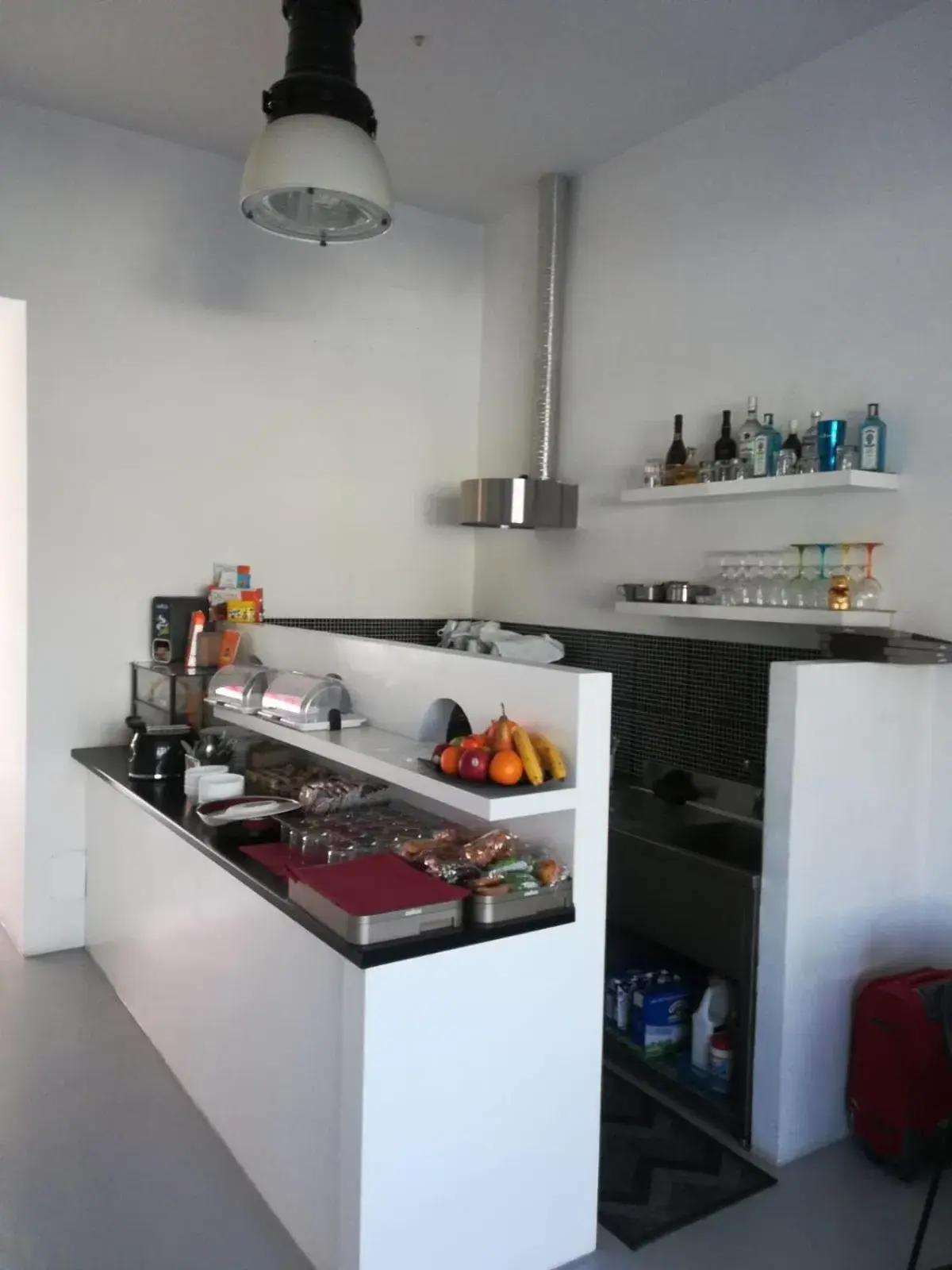 Lounge or bar, Kitchen/Kitchenette in Hotel Ponte Sassi