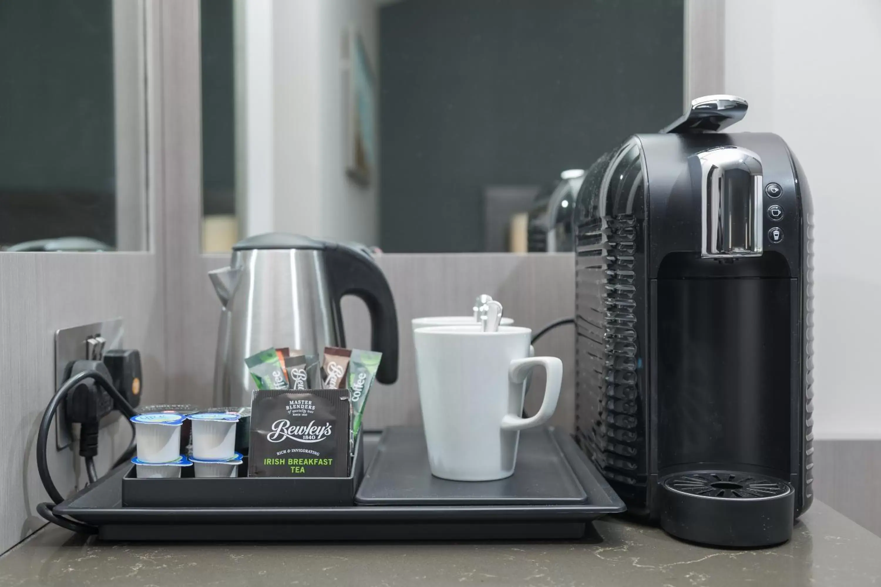 Coffee/Tea Facilities in McWilliam Park Hotel