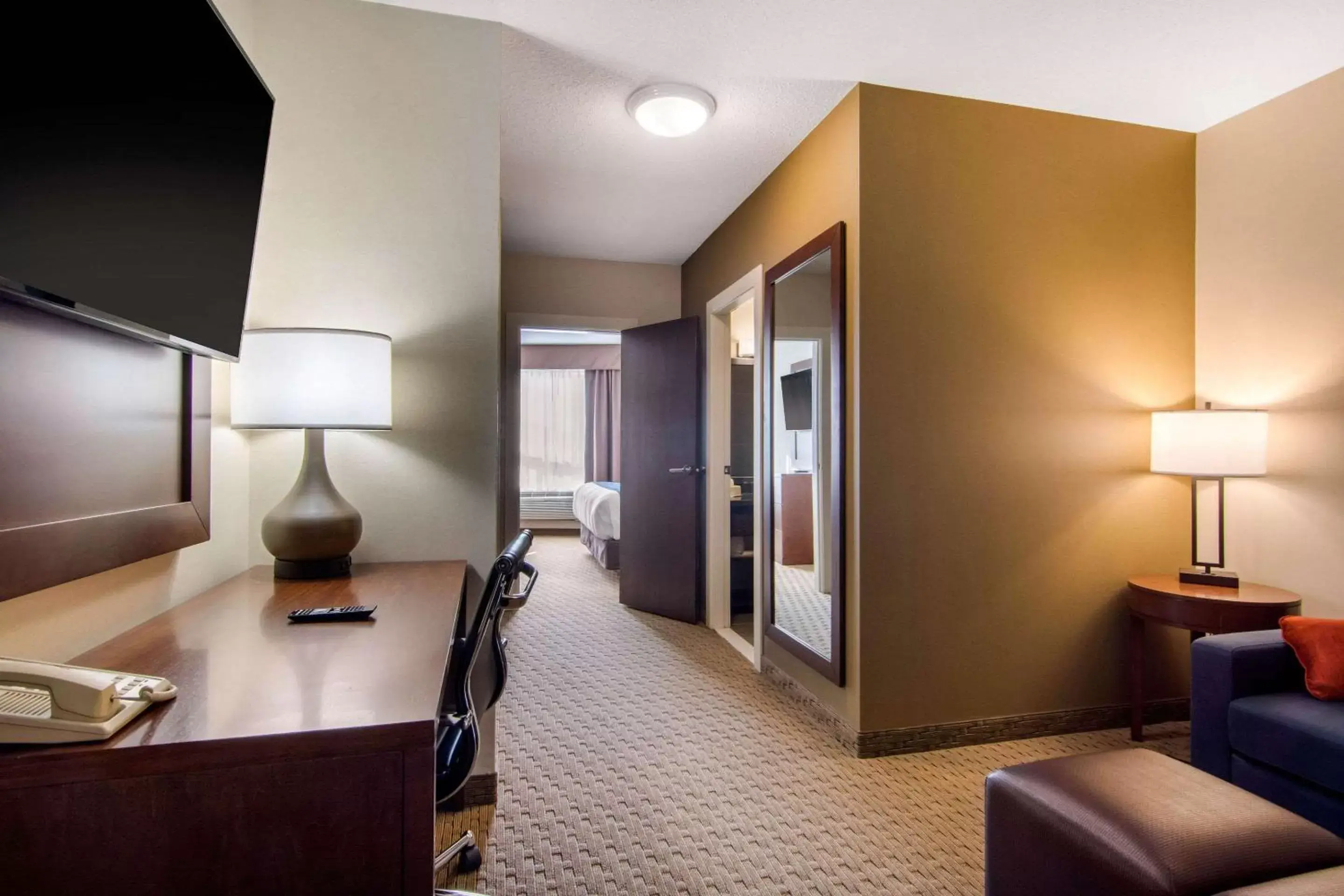 Photo of the whole room, TV/Entertainment Center in Comfort Inn & Suites Medicine Hat