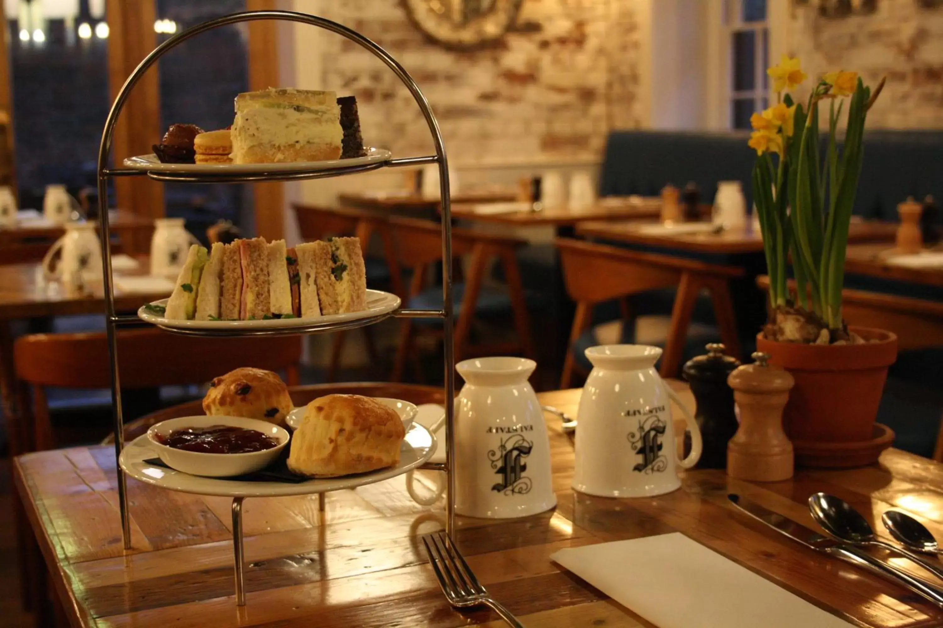 Coffee/tea facilities in The Falstaff in Canterbury