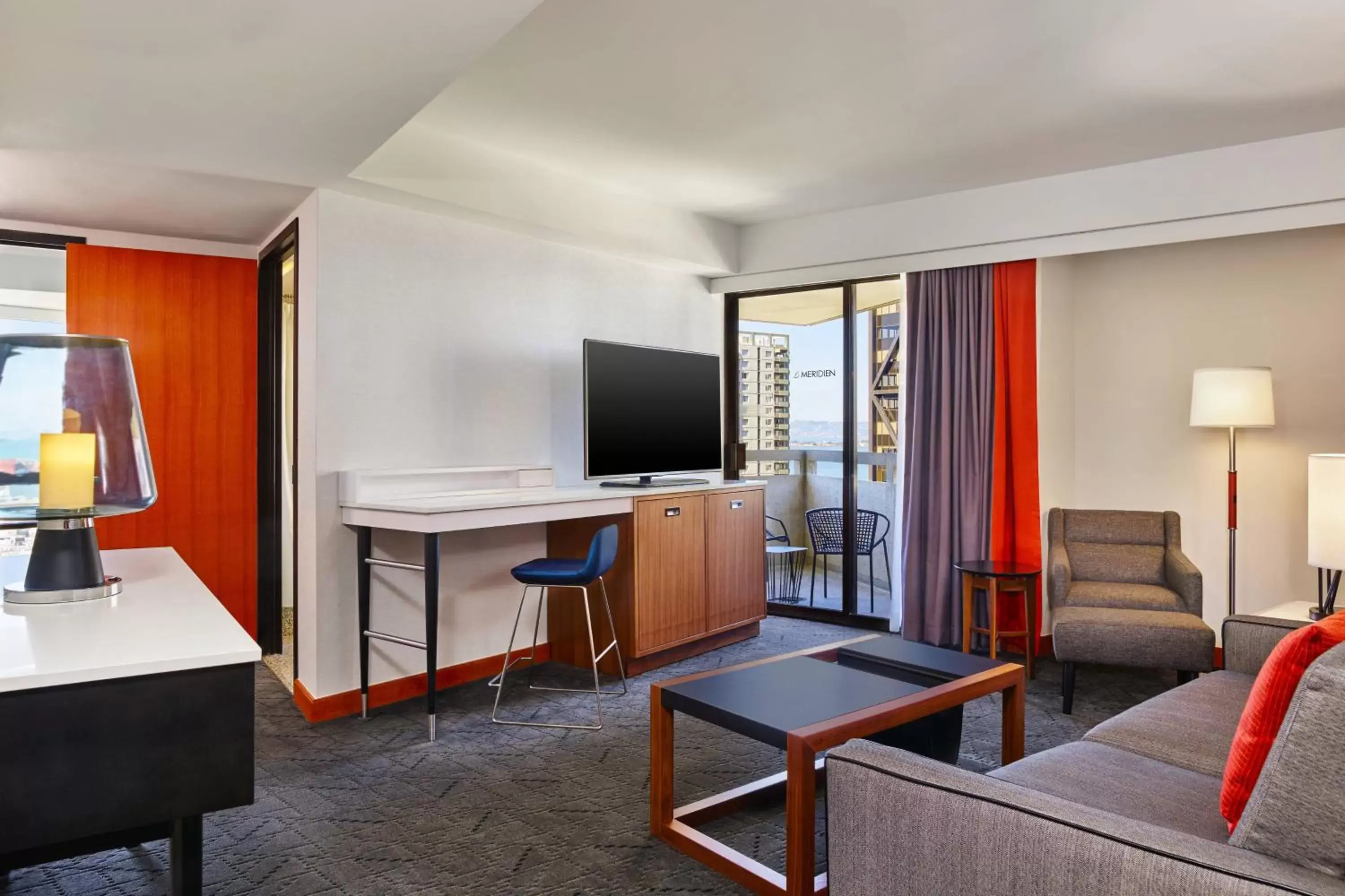 Photo of the whole room, TV/Entertainment Center in Le Meridien San Francisco