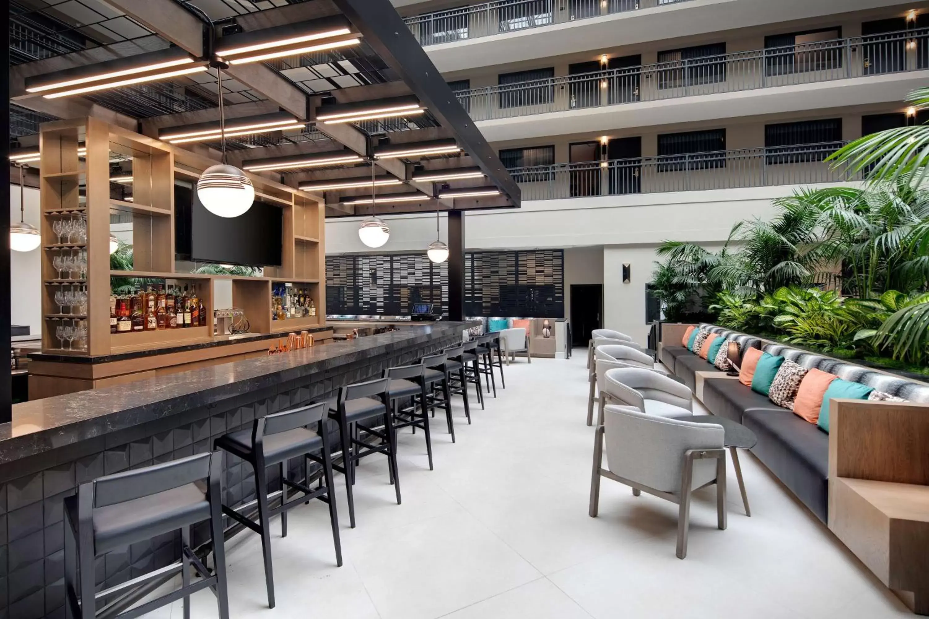 Lounge or bar, Lounge/Bar in Embassy Suites by Hilton San Rafael Marin County