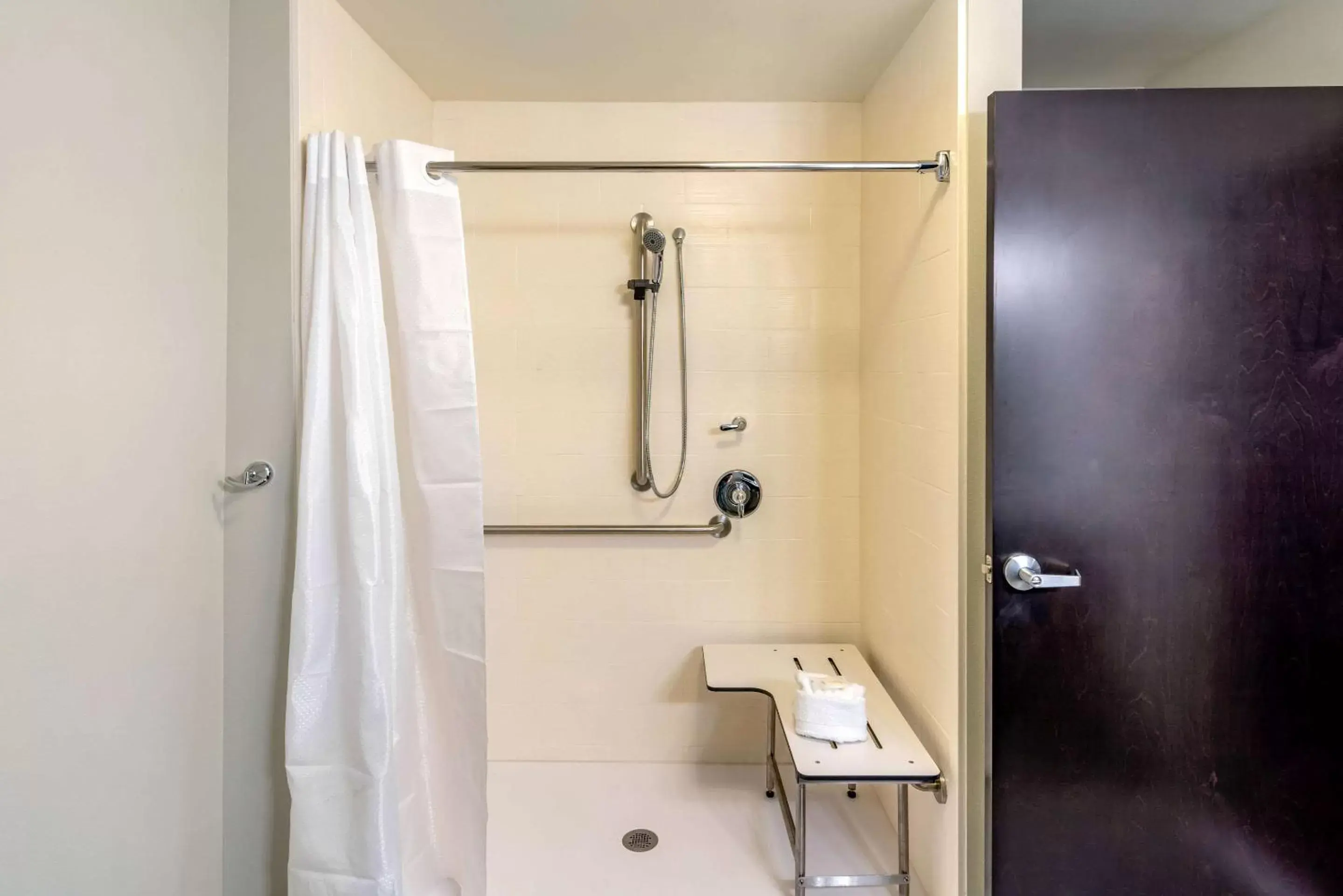 Photo of the whole room, Bathroom in MainStay Suites Spokane Airport