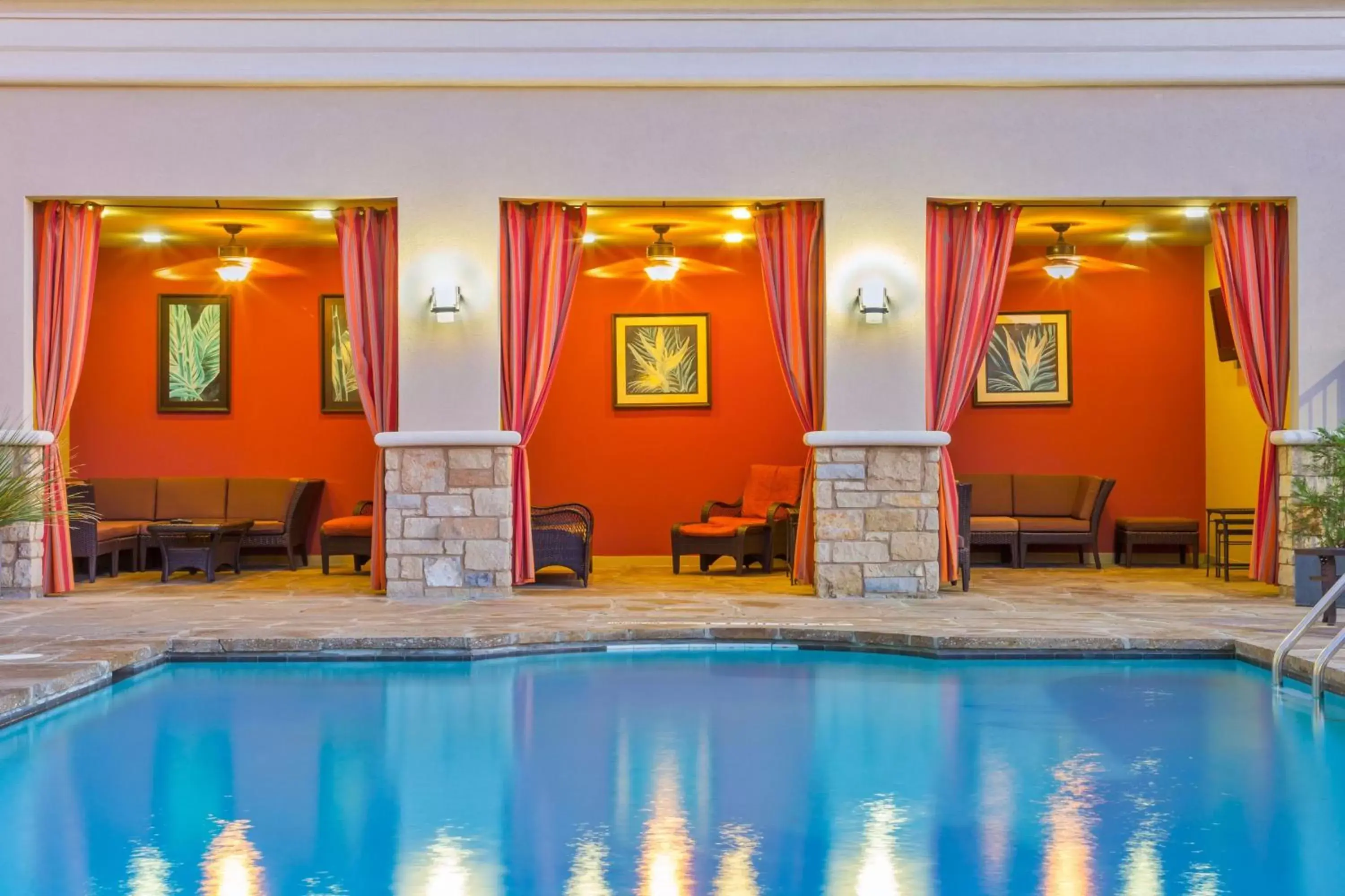 Swimming Pool in Holiday Inn Temple - Belton, an IHG Hotel