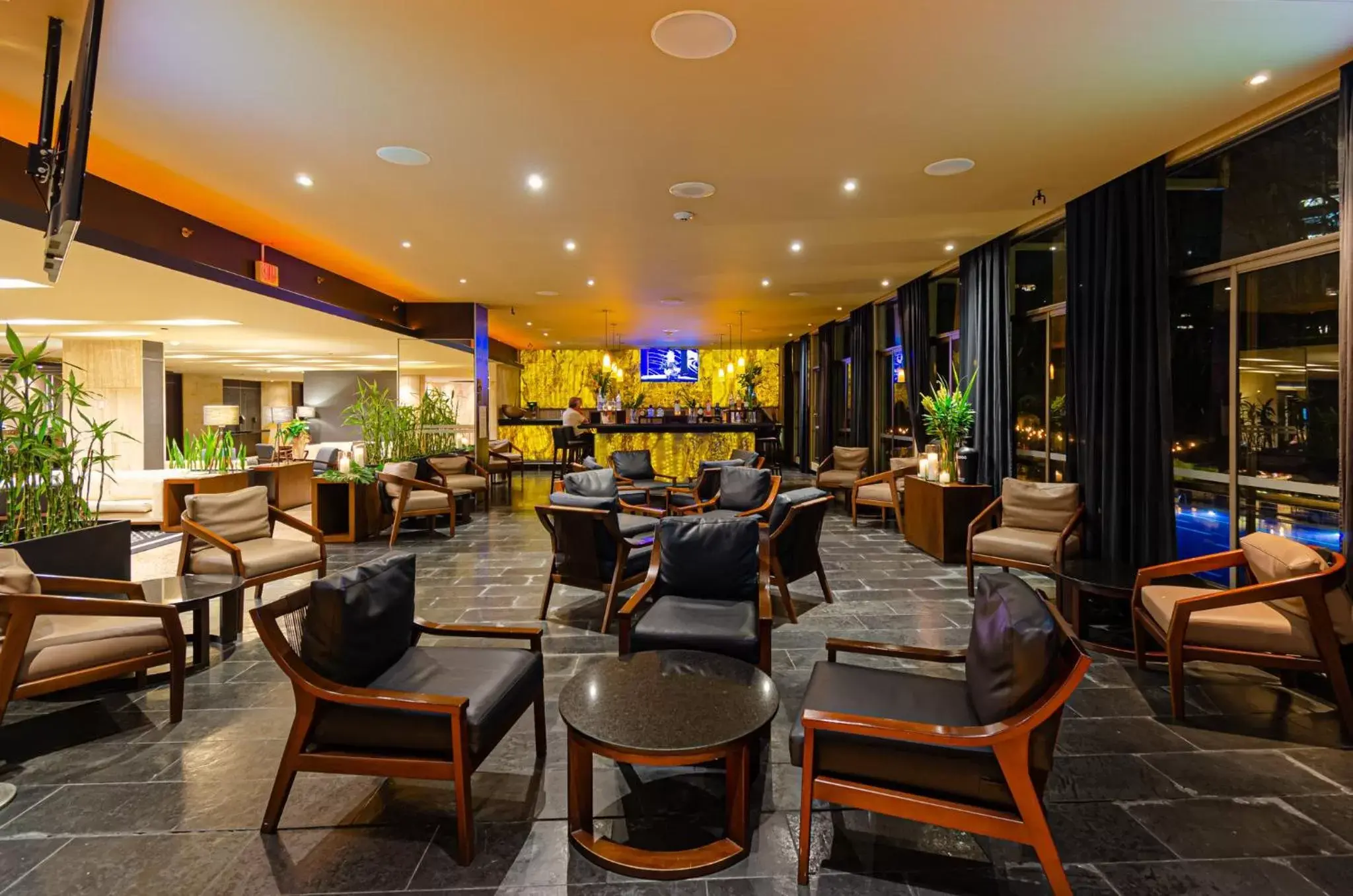 Lounge or bar in Hotel Intercontinental Medellín, an IHG Hotel