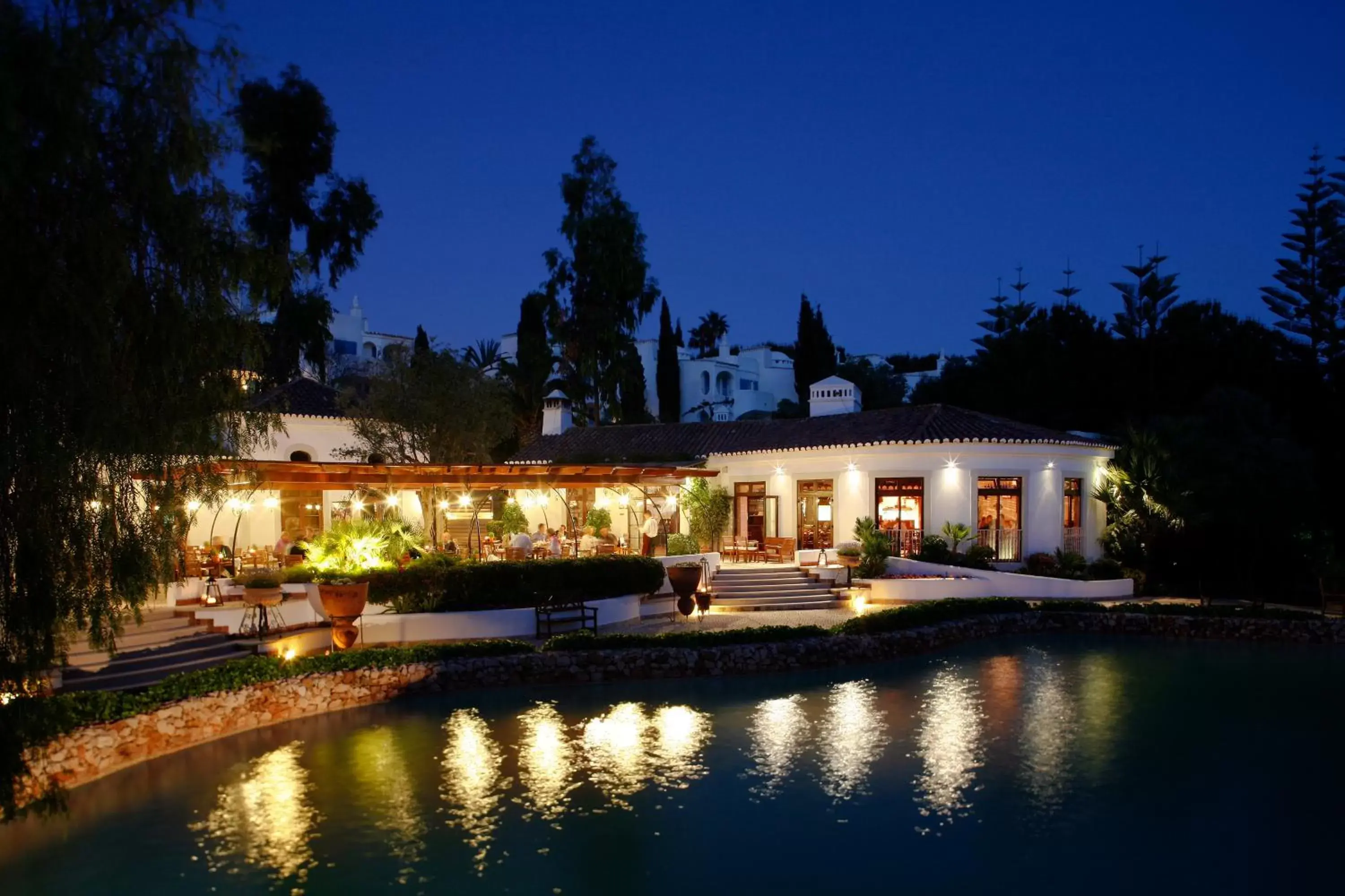 Restaurant/places to eat, Swimming Pool in Vila Vita Parc Resort & Spa